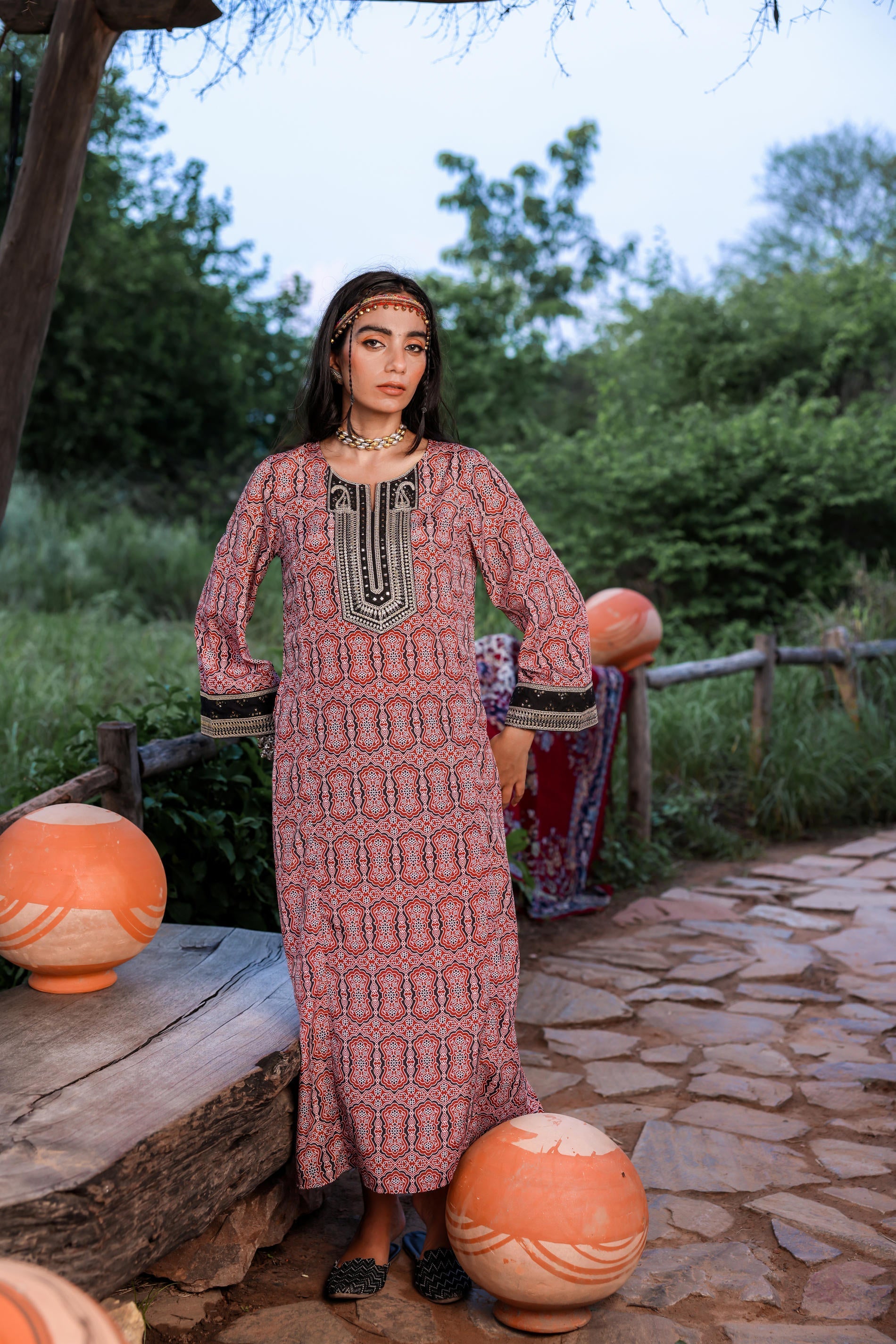 Juniper Black & Brown Ethnic Motif Embroidered Straight Kurta With Zari & Mirror Work - Distacart