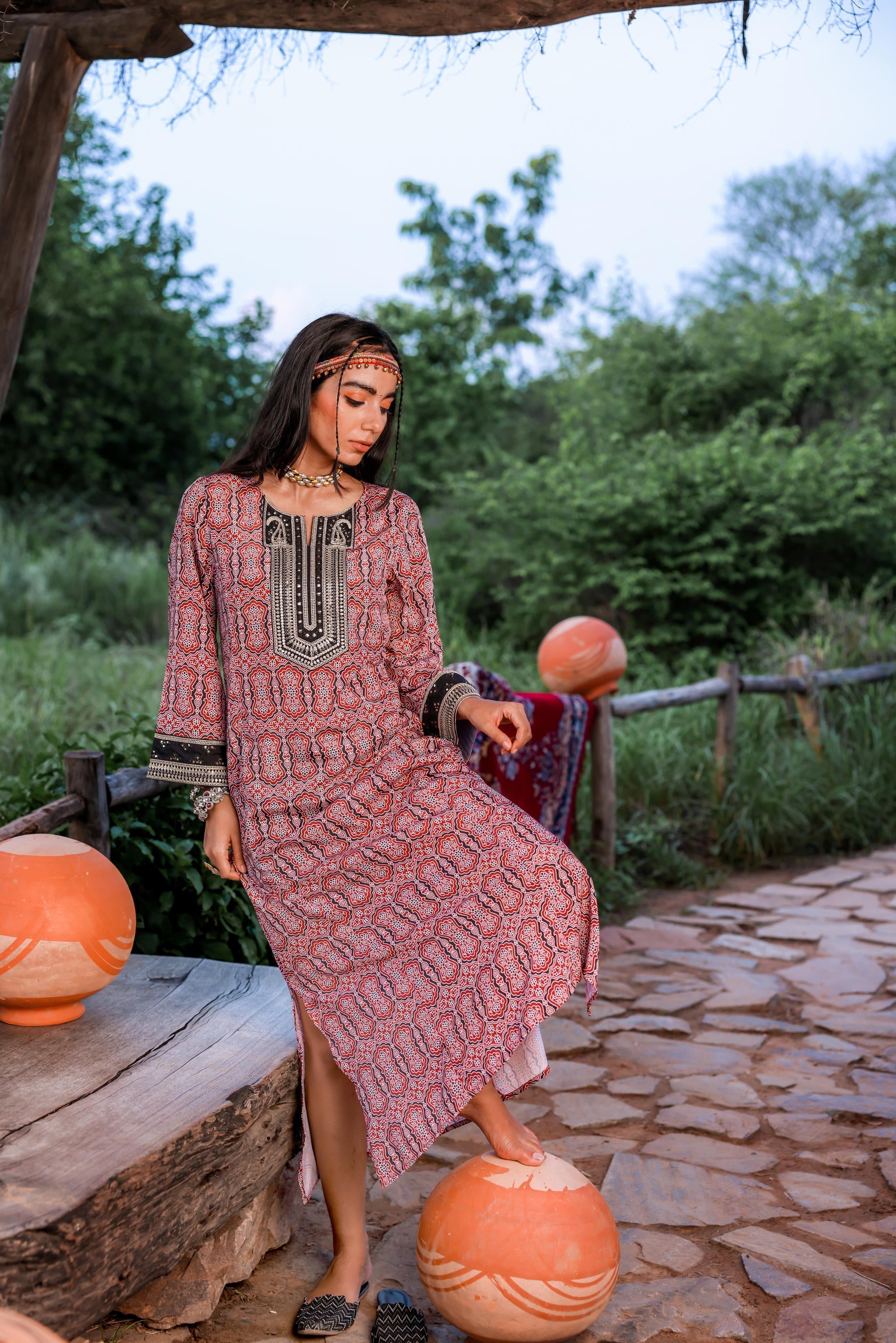 Juniper Black & Brown Ethnic Motif Embroidered Straight Kurta With Zari & Mirror Work - Distacart