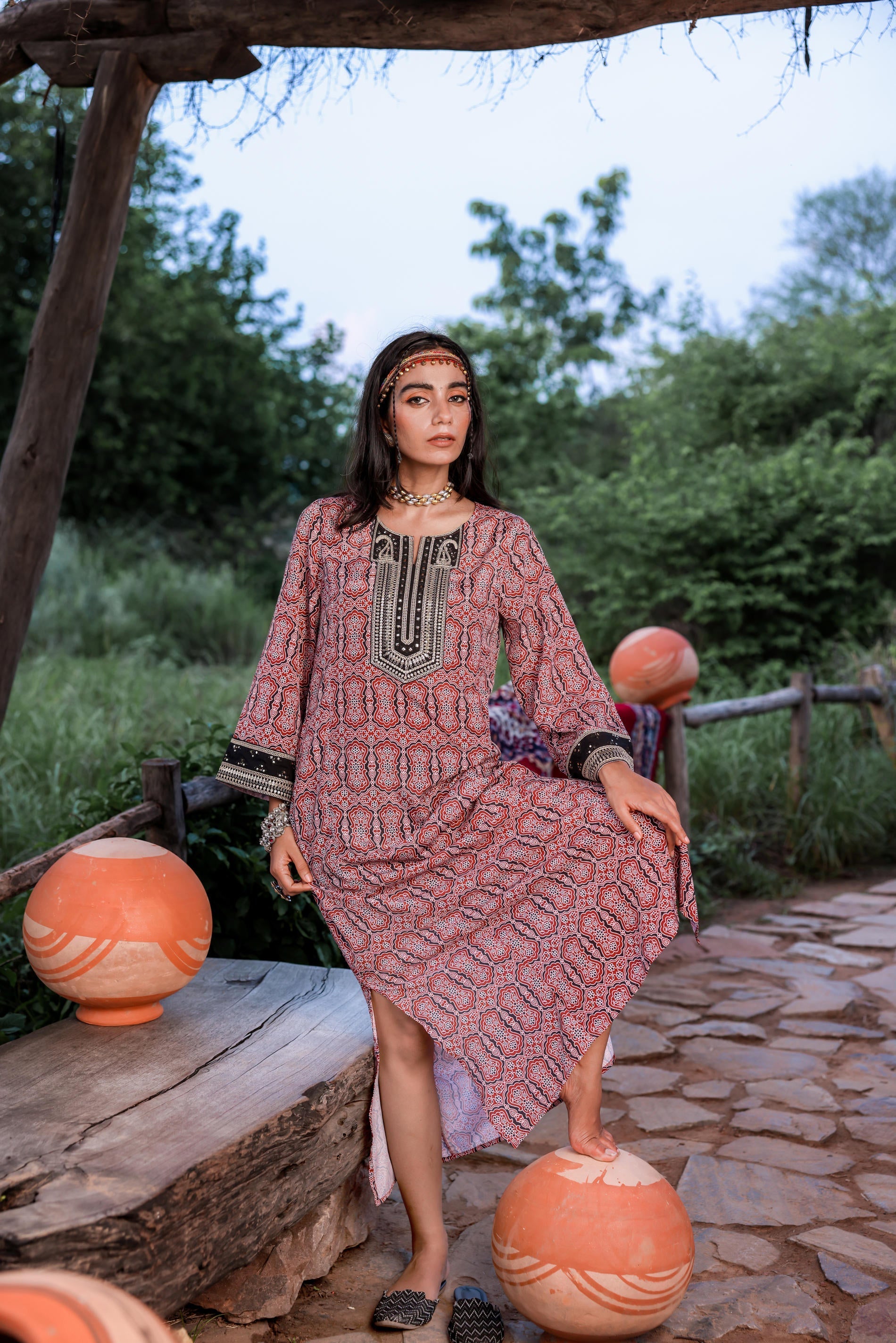 Juniper Black & Brown Ethnic Motif Embroidered Straight Kurta With Zari & Mirror Work - Distacart