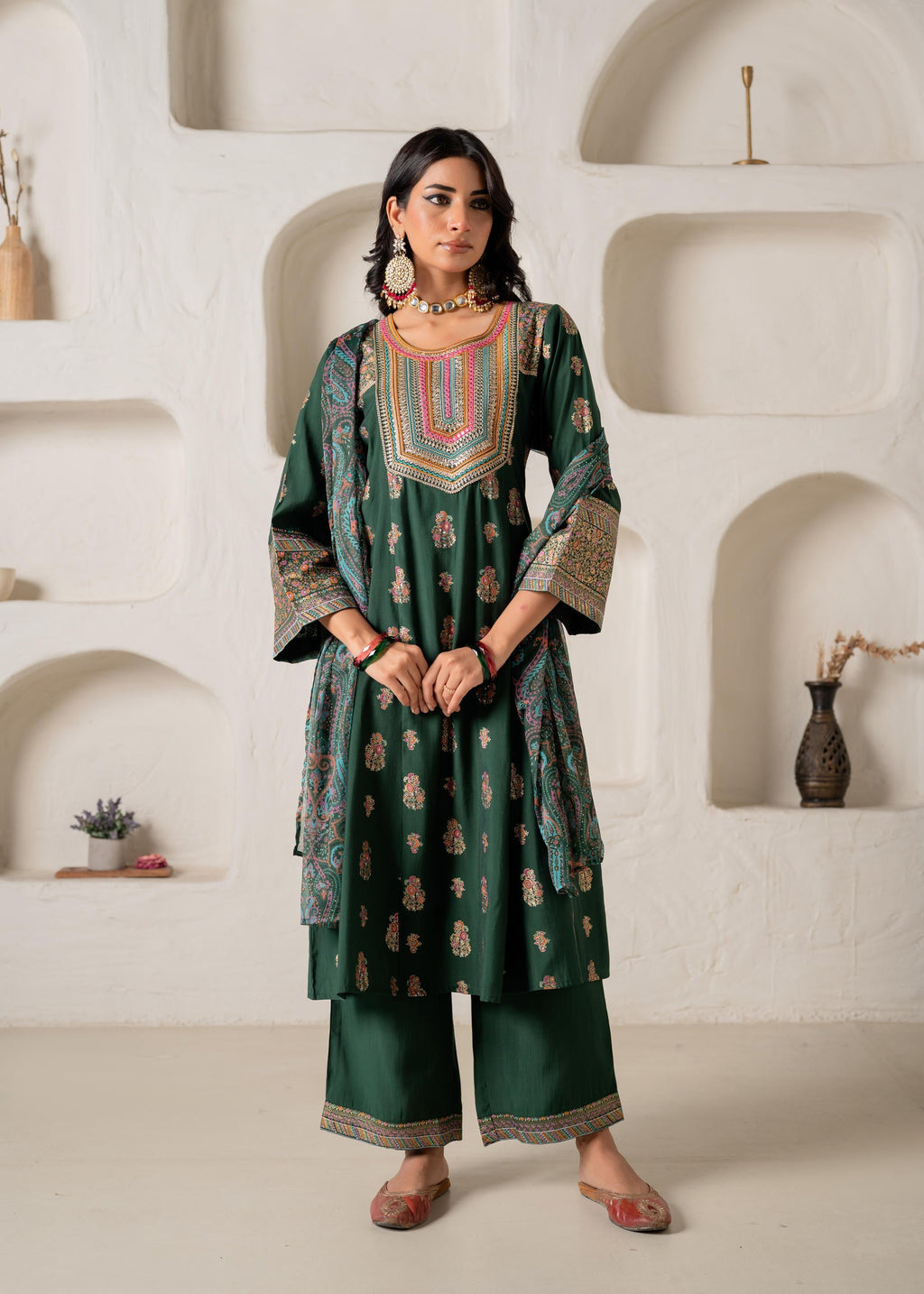 Juniper Emerald Mughal Motif Printed Kurta Set With Dupatta - Distacart