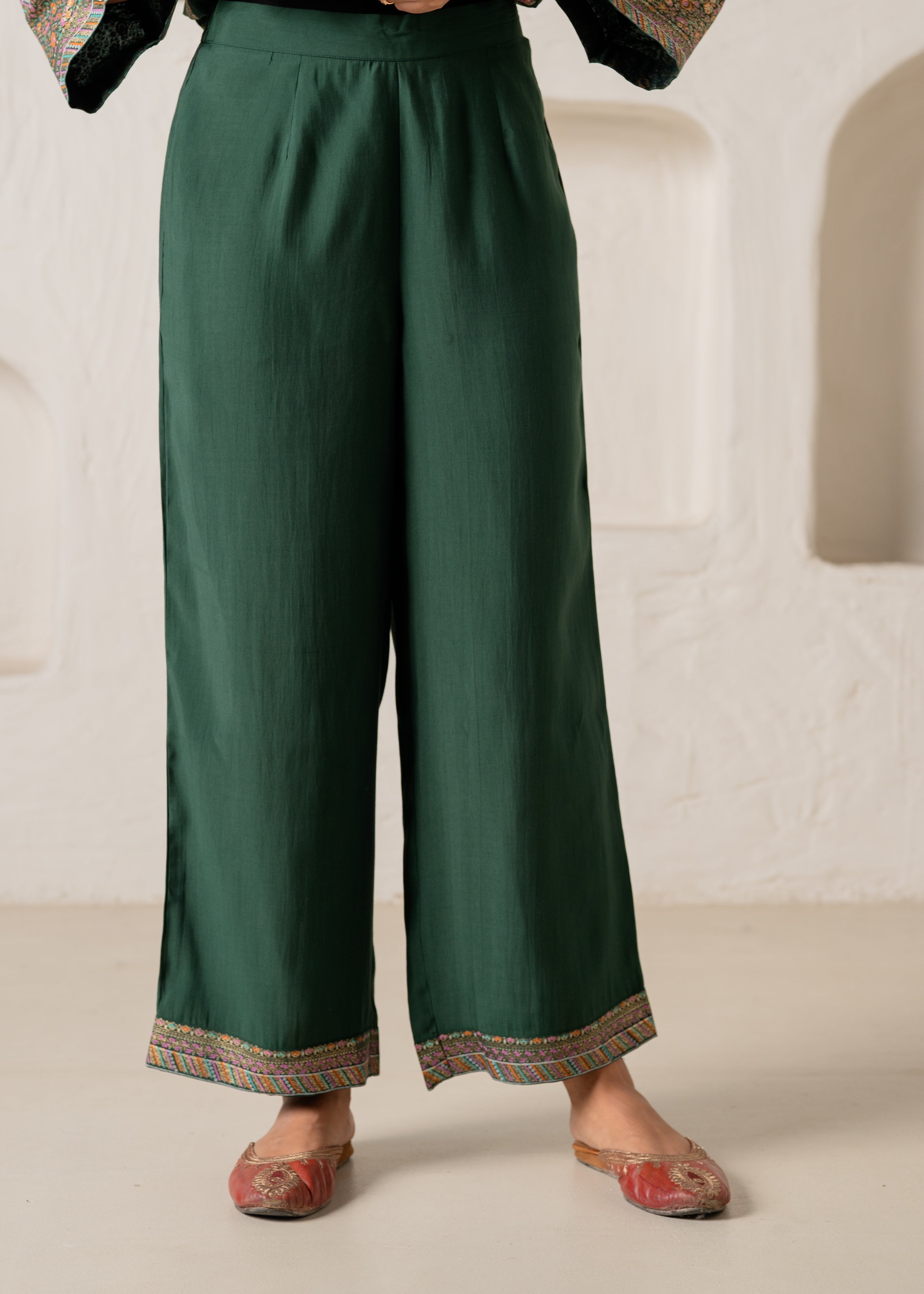 Juniper Emerald Mughal Motif Printed Kurta Set With Dupatta - Distacart