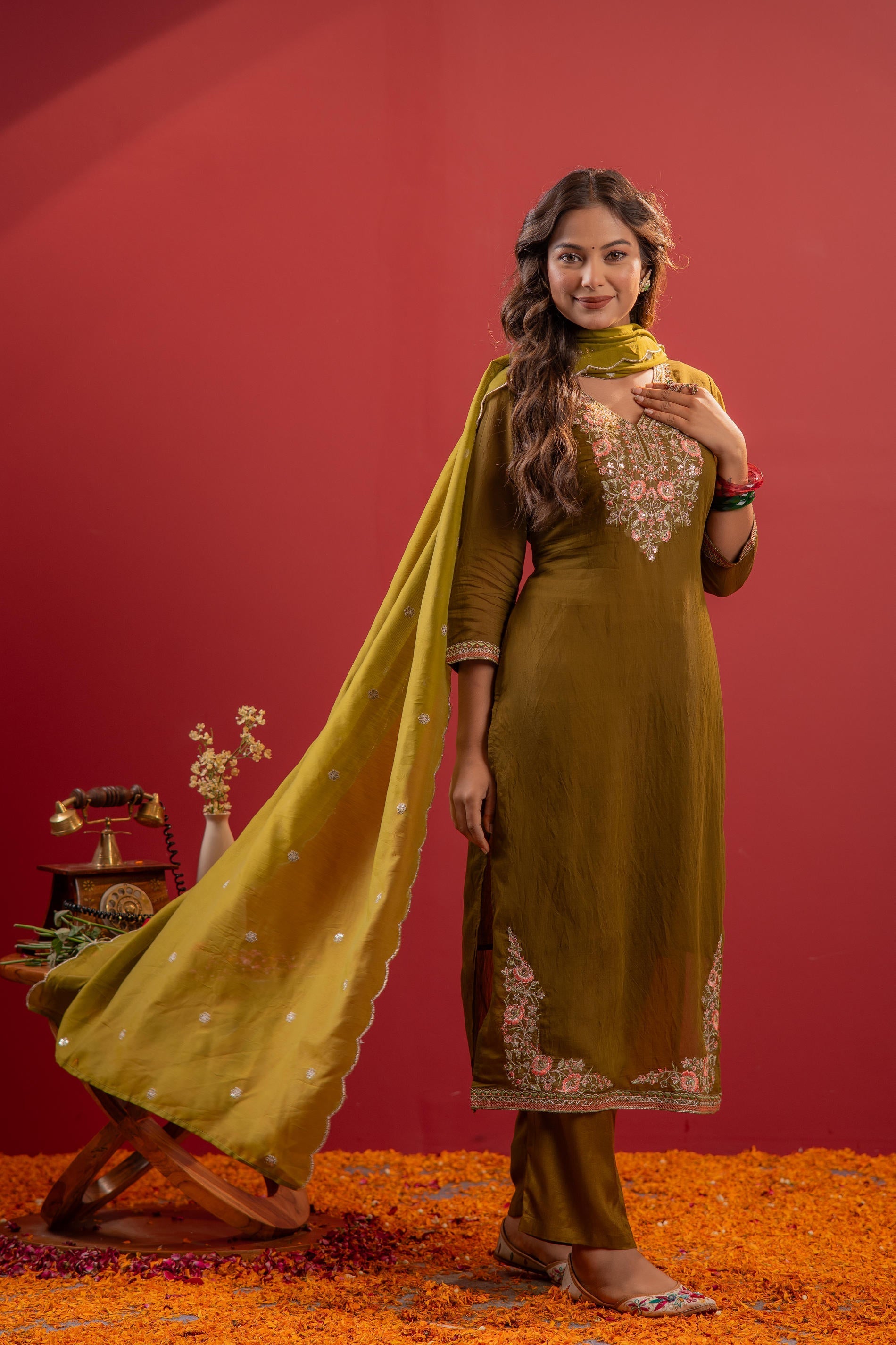 Juniper Festive Olive Green Floral Embroidered Kurta Set With Dupatta - Distacart