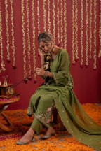 Juniper Mehendi Green Embroidered Kurta Set With Dupatta - Distacart