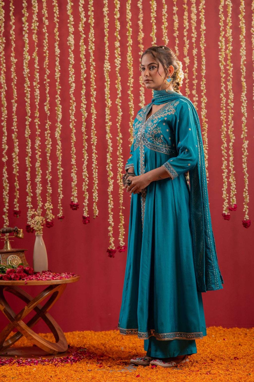 Juniper Rama Green Viscose Solid Fit & Flared Kurta With Pants & Dupatta Set With Mirror, Thread, Dori & Sequence Work - Distacart