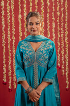 Juniper Rama Green Viscose Solid Fit & Flared Kurta With Pants & Dupatta Set With Mirror, Thread, Dori & Sequence Work - Distacart