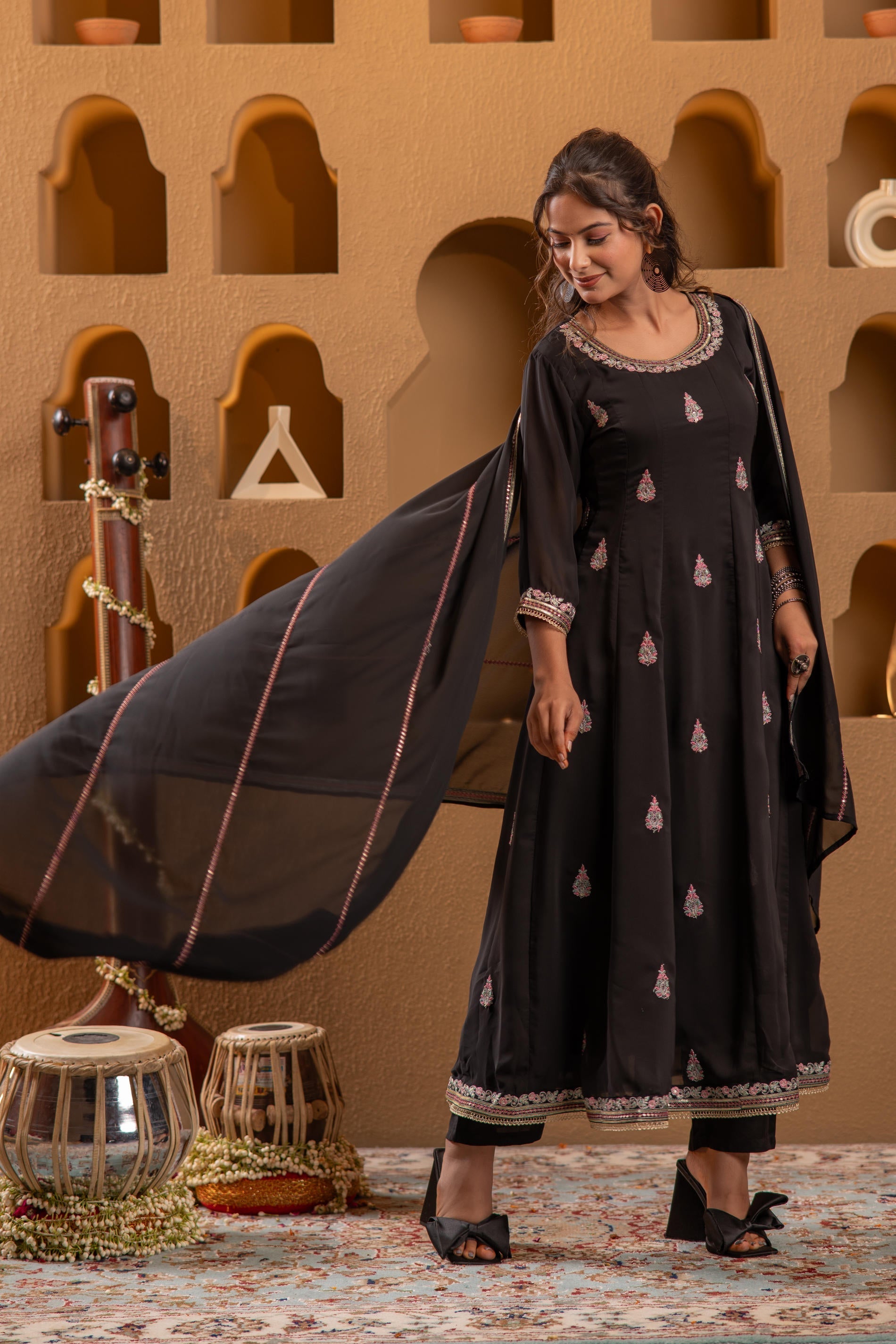 Juniper Midnight Muse Kurta Pant And Dupatta Set - Distacart