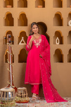 Juniper Fuchsia Floral Embroidered Kurta Set With Scallop Dupatta - Distacart