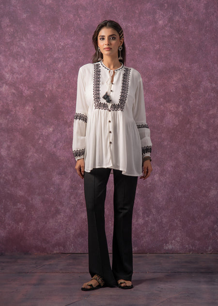 Juniper Women'S White Embroidered Viscose Tunic With Thread Work, Buttons & Tassels