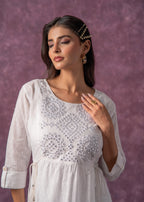 Juniper Women's Off-White Cotton Tunic With Thread & Mirror Work