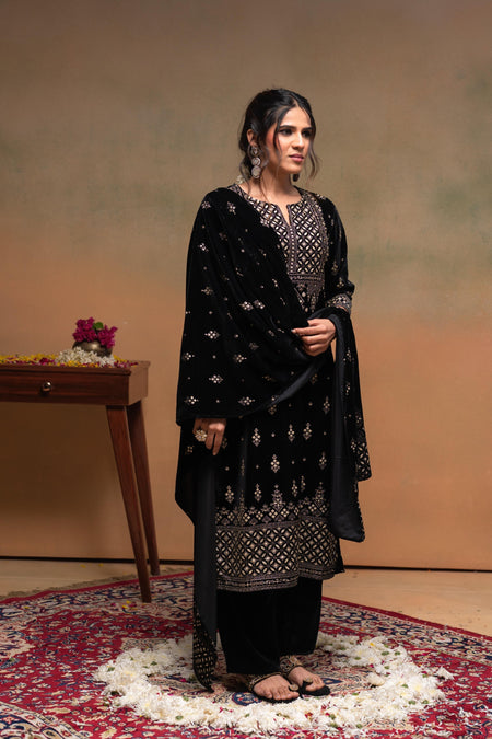 Juniper Black Embroidered Straight Kurta Set With Geometric Yoke & Matching Dupatta
