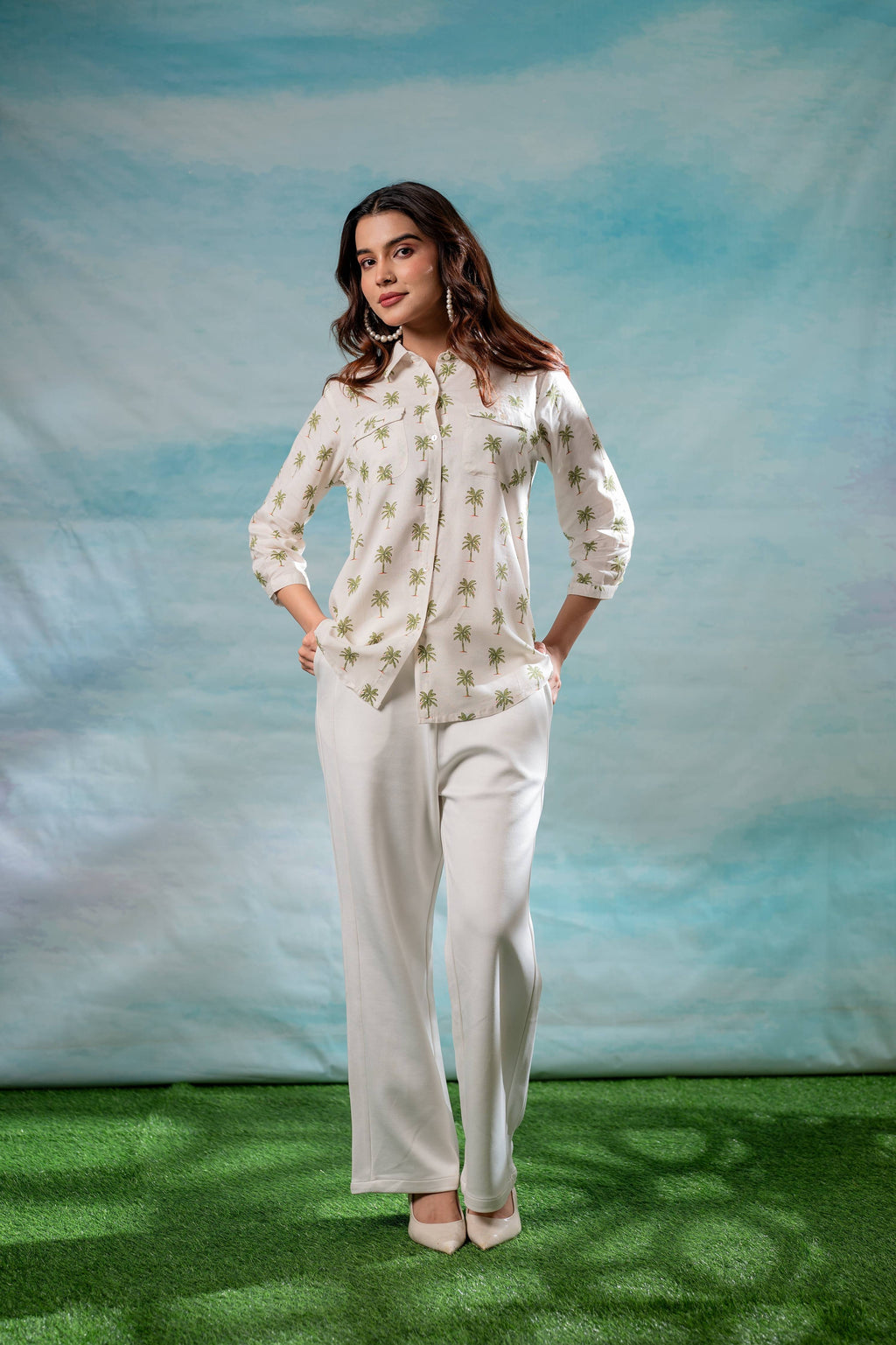 Juniper Lamora Off-White Palm Tree Printed Relaxed Fit Shirt - Distacart