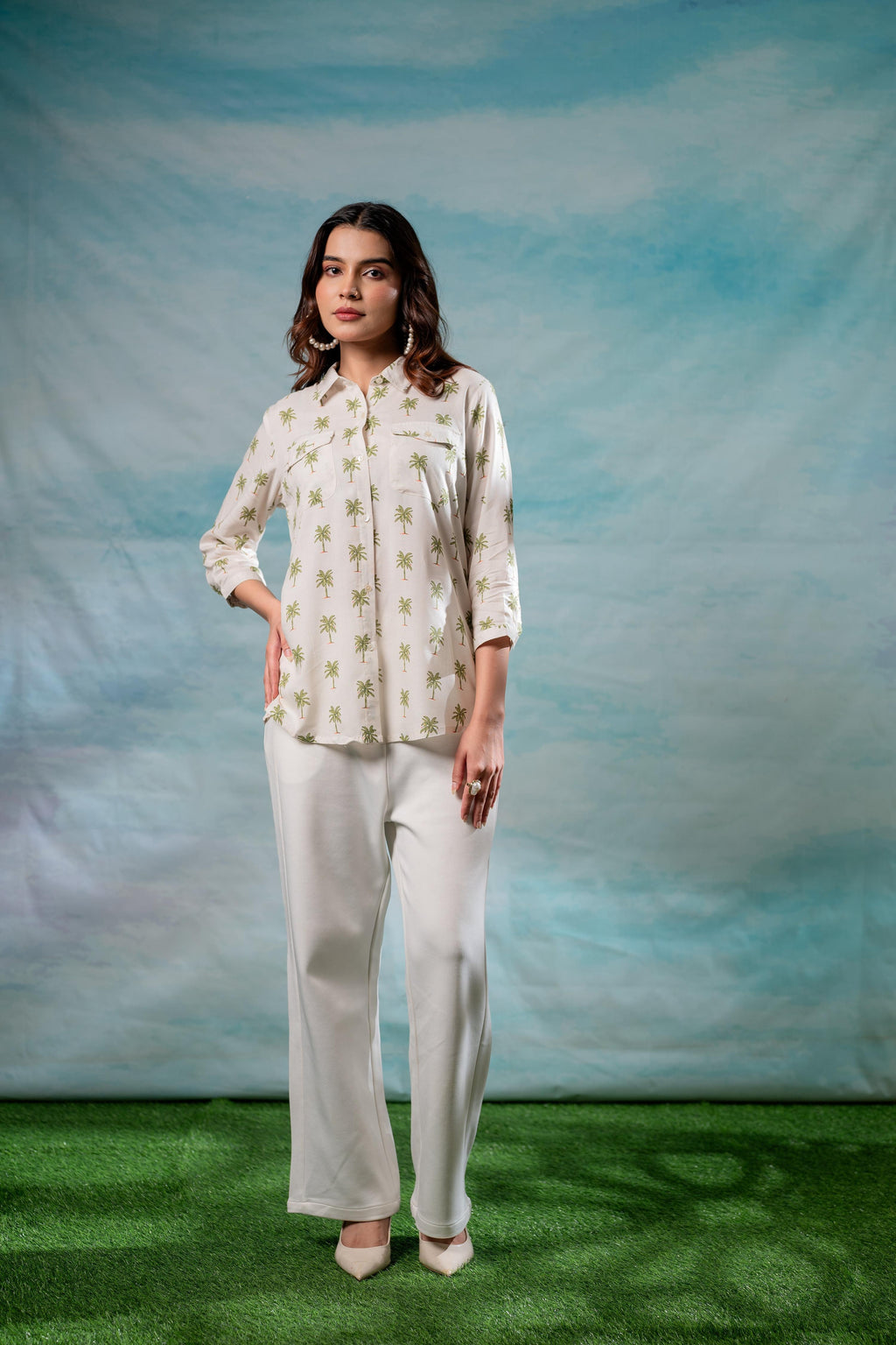 Juniper Lamora Off-White Palm Tree Printed Relaxed Fit Shirt - Distacart