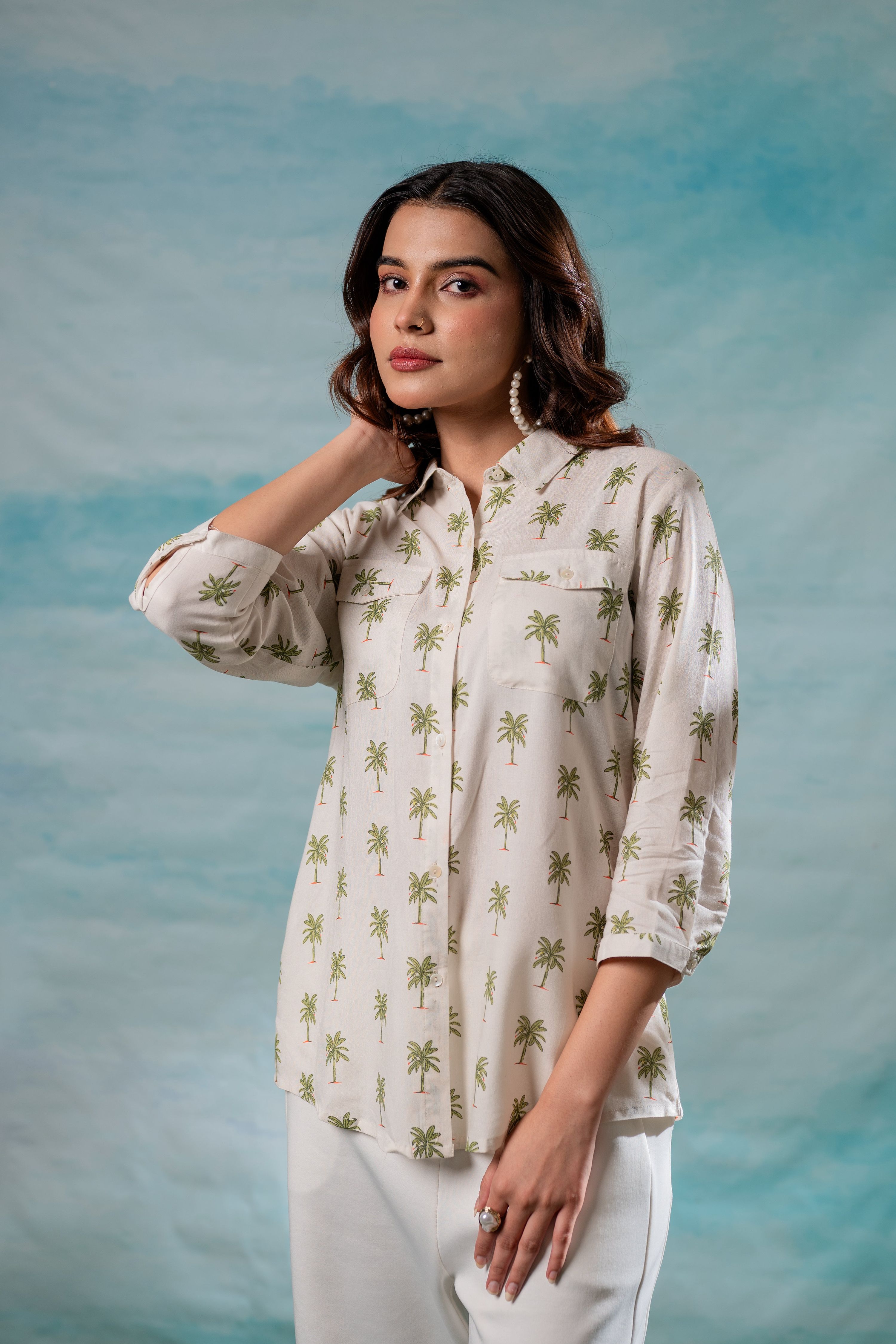 Juniper Lamora Off-White Palm Tree Printed Relaxed Fit Shirt - Distacart