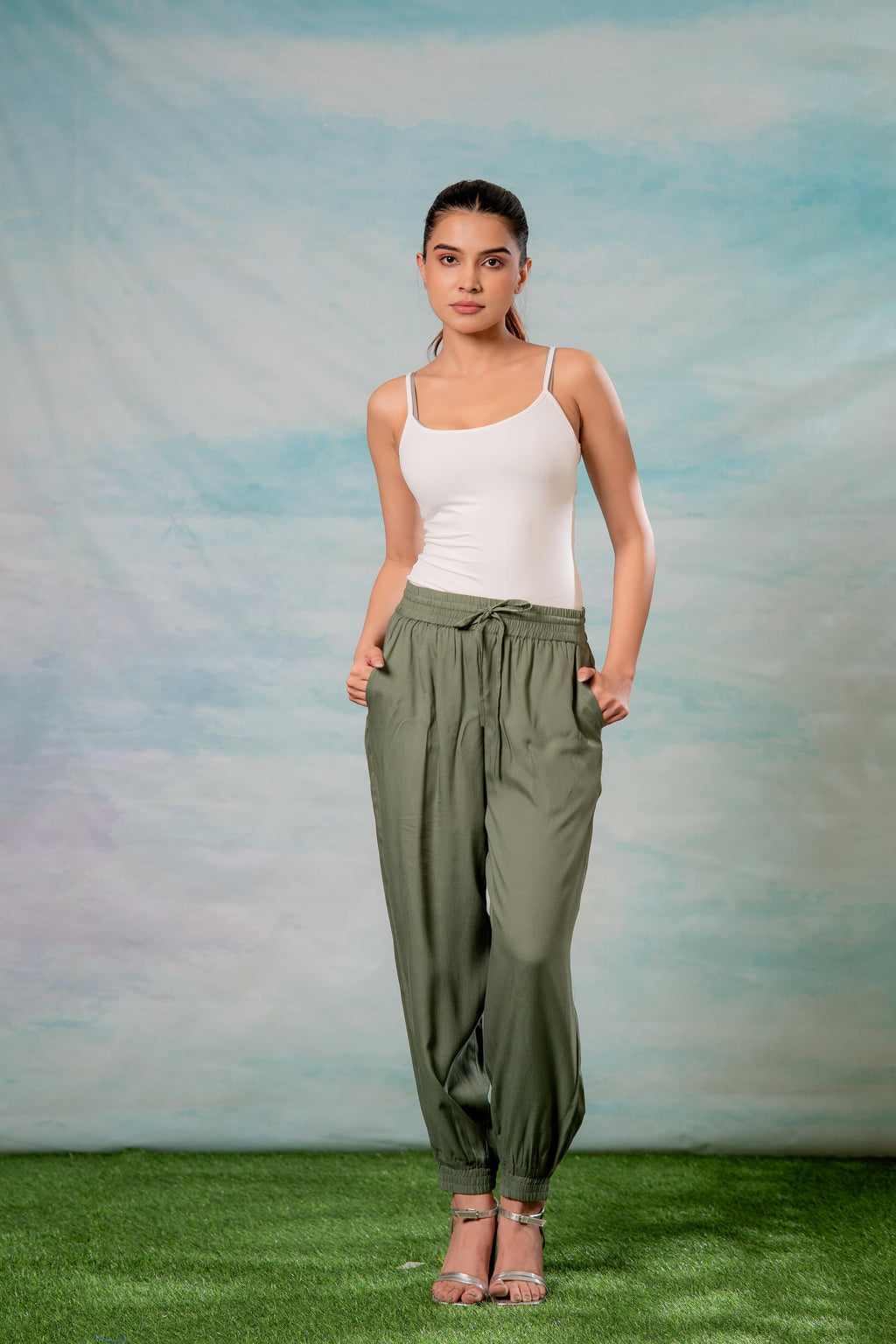 Juniper Lamora Women? Olive Green Drawstring Jogger Pants - Distacart