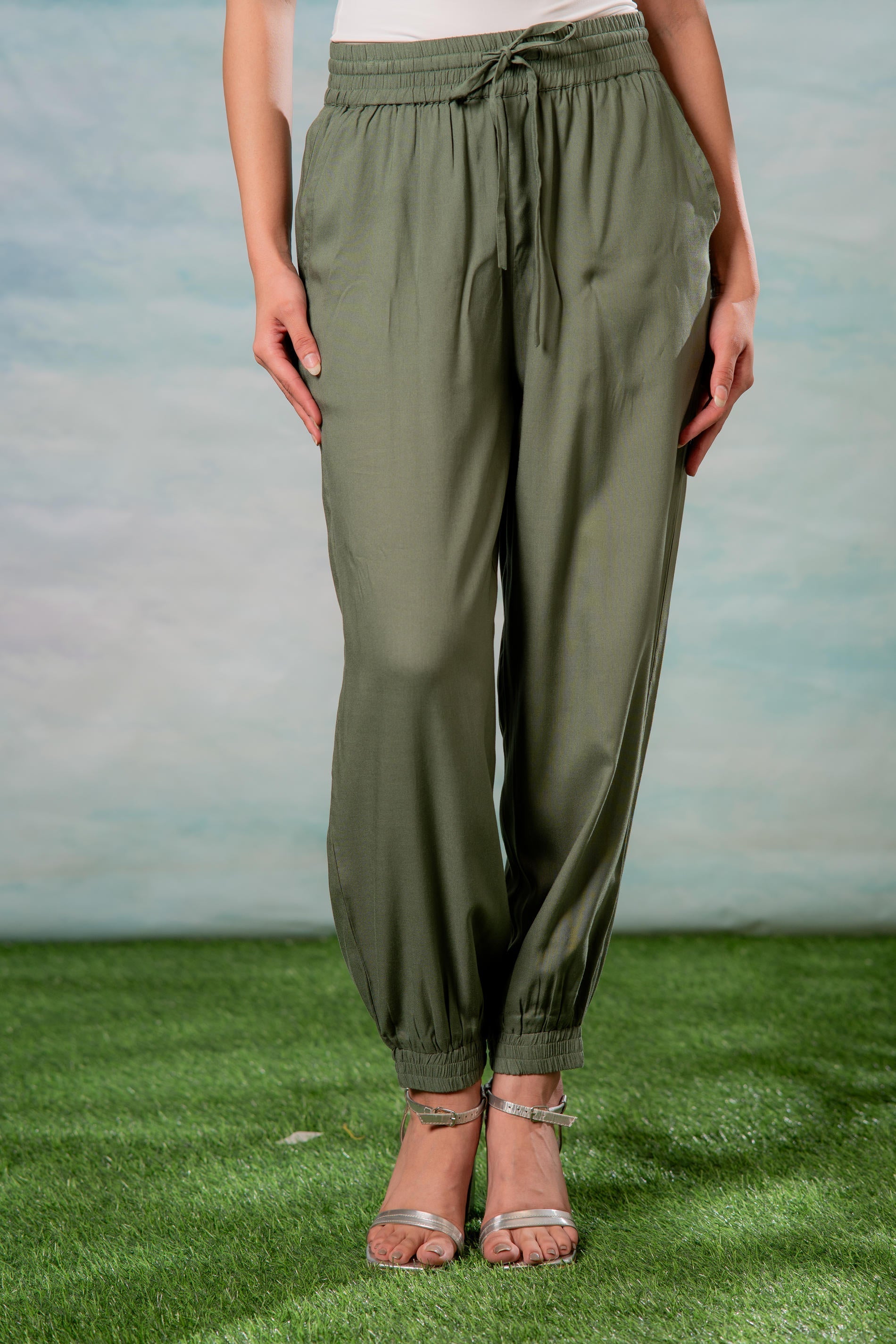 Juniper Lamora Women? Olive Green Drawstring Jogger Pants - Distacart