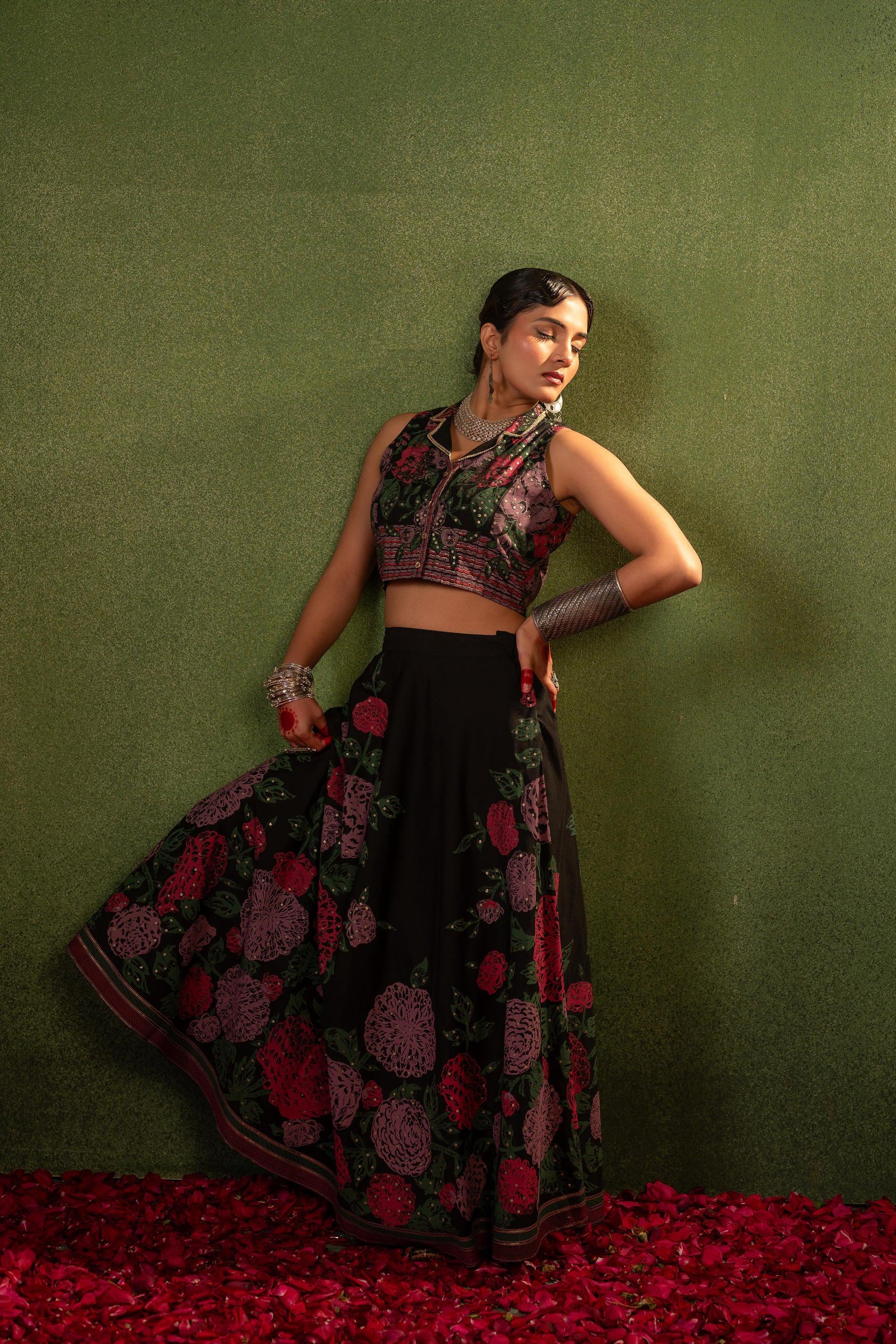 Juniper Contemporary Printed Top Skirt Set