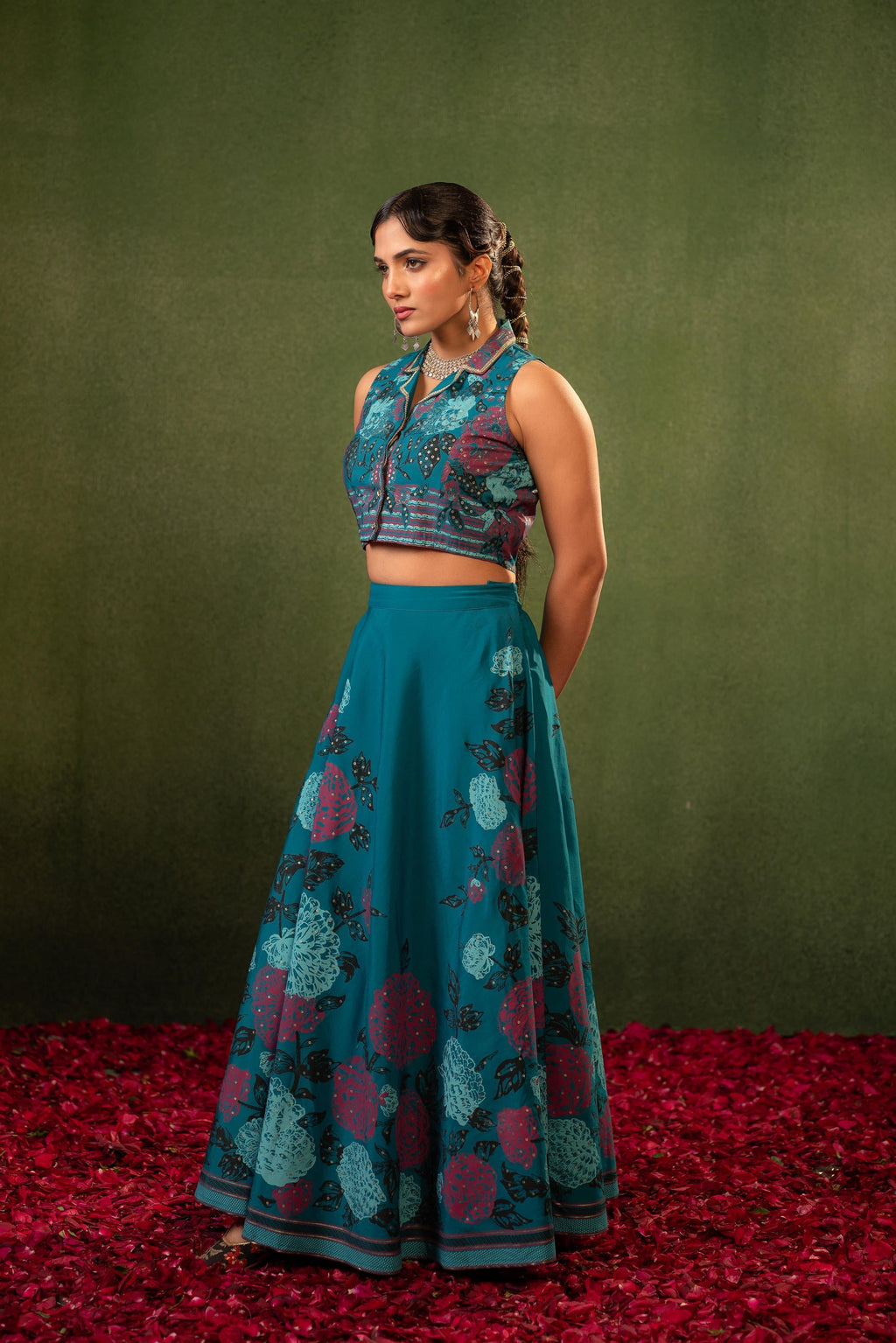 Juniper Contemporary Printed Top Skirt Set