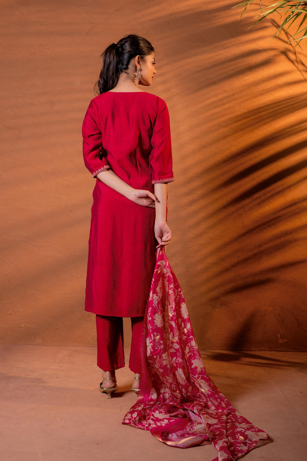 Juniper Fuchsia Zari Embroidered Straight Kurta Set With Floral Printed Dupatta - Distacart