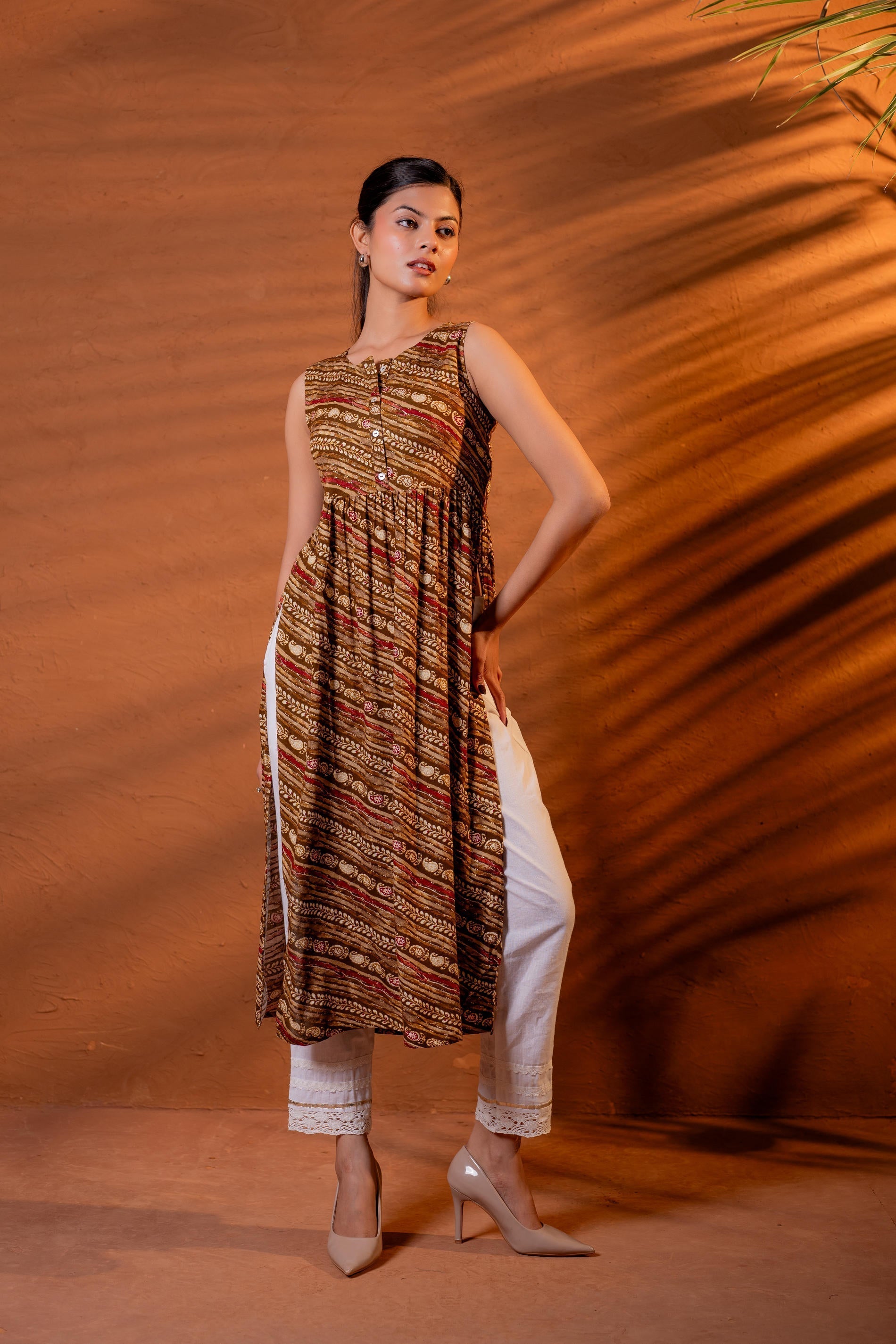 Juniper Rust Tribal Wave Printed Sleeveless Flared Kurta - Distacart