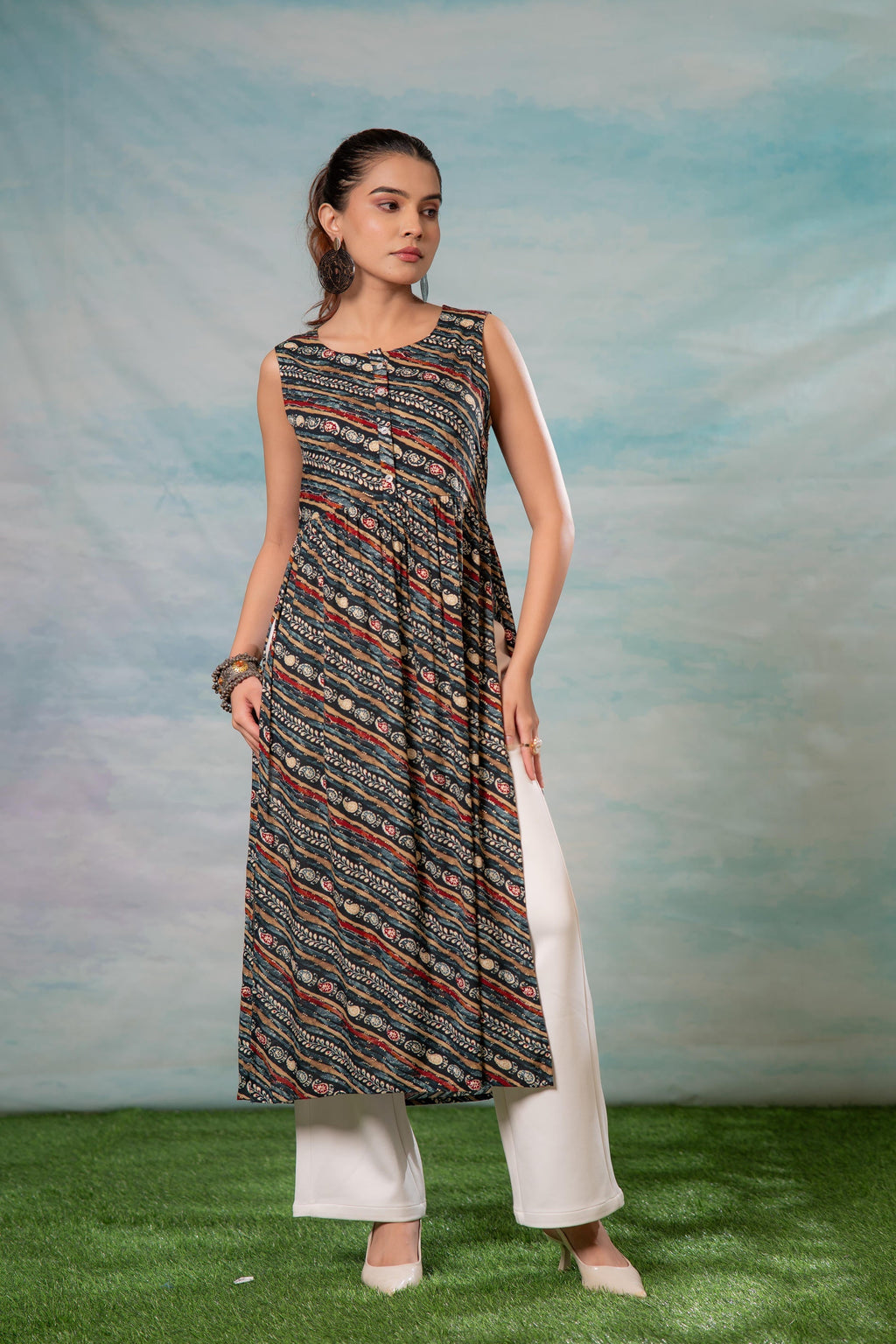 Juniper Women'S Navy Ethnic Motif Printed Sleeveless Kurta - Distacart