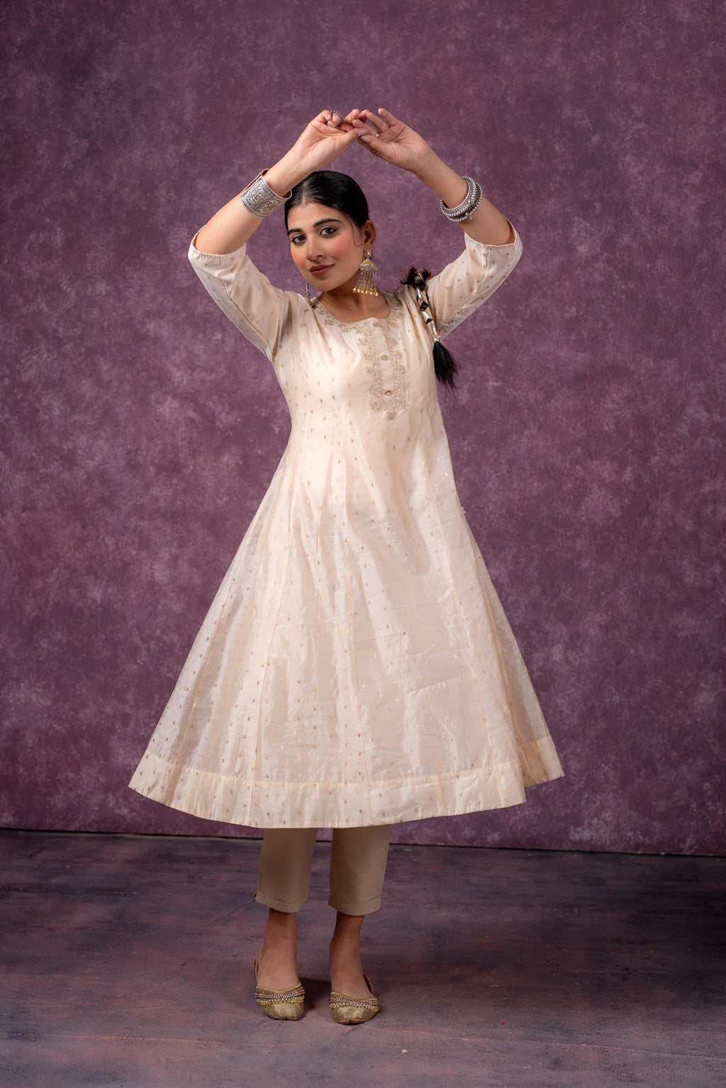 Juniper Ivory Noor A-Line Kurta - Distacart