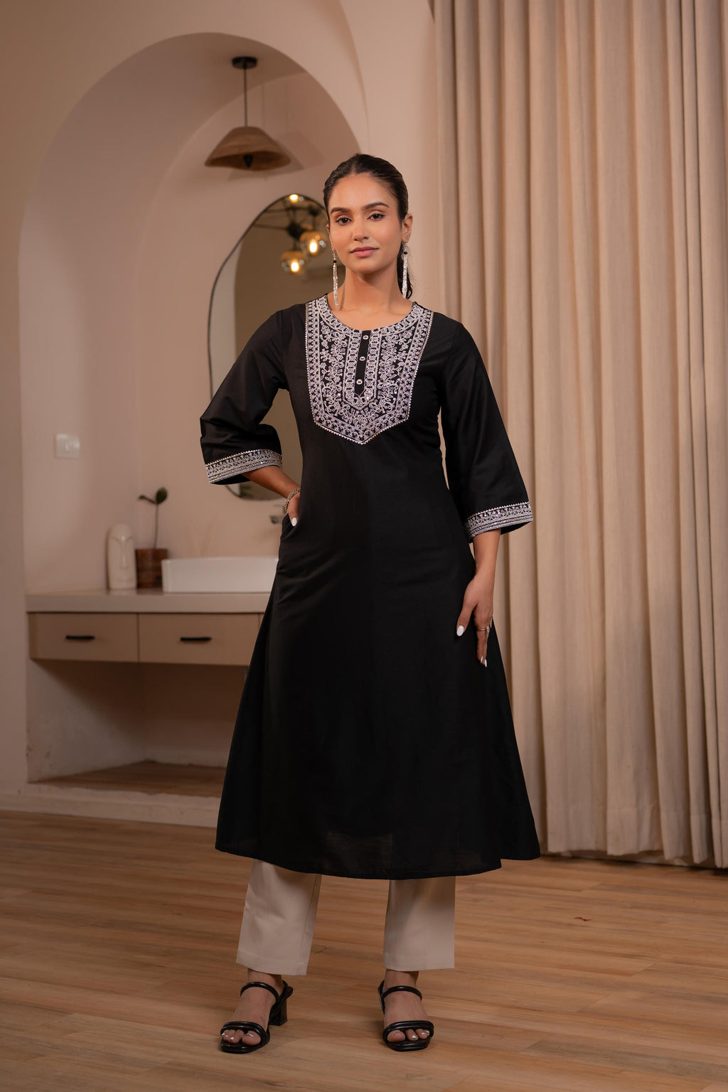 Juniper Black Noir Kashida Kurta - Distacart