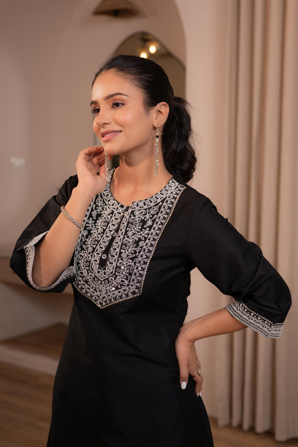 Juniper Black Noir Kashida Kurta - Distacart