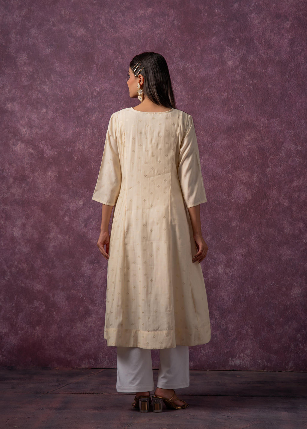 Juniper Ivory Glow Kurta Set With Subtle Zari Detailing - Distacart