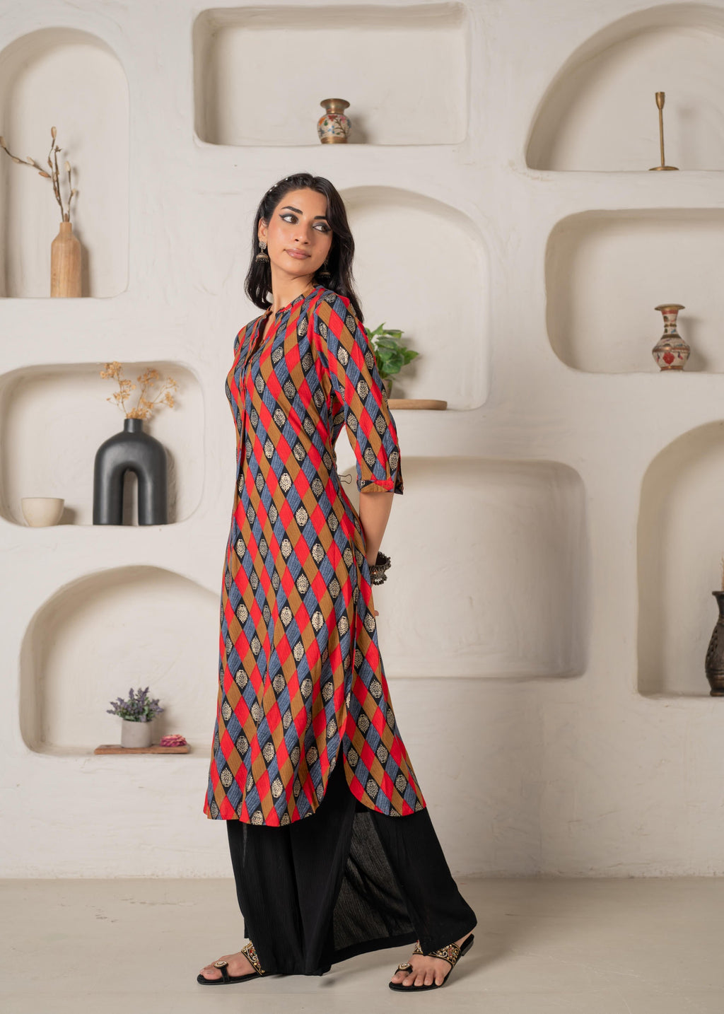 Juniper Geometric Printed Straight Kurta - Distacart