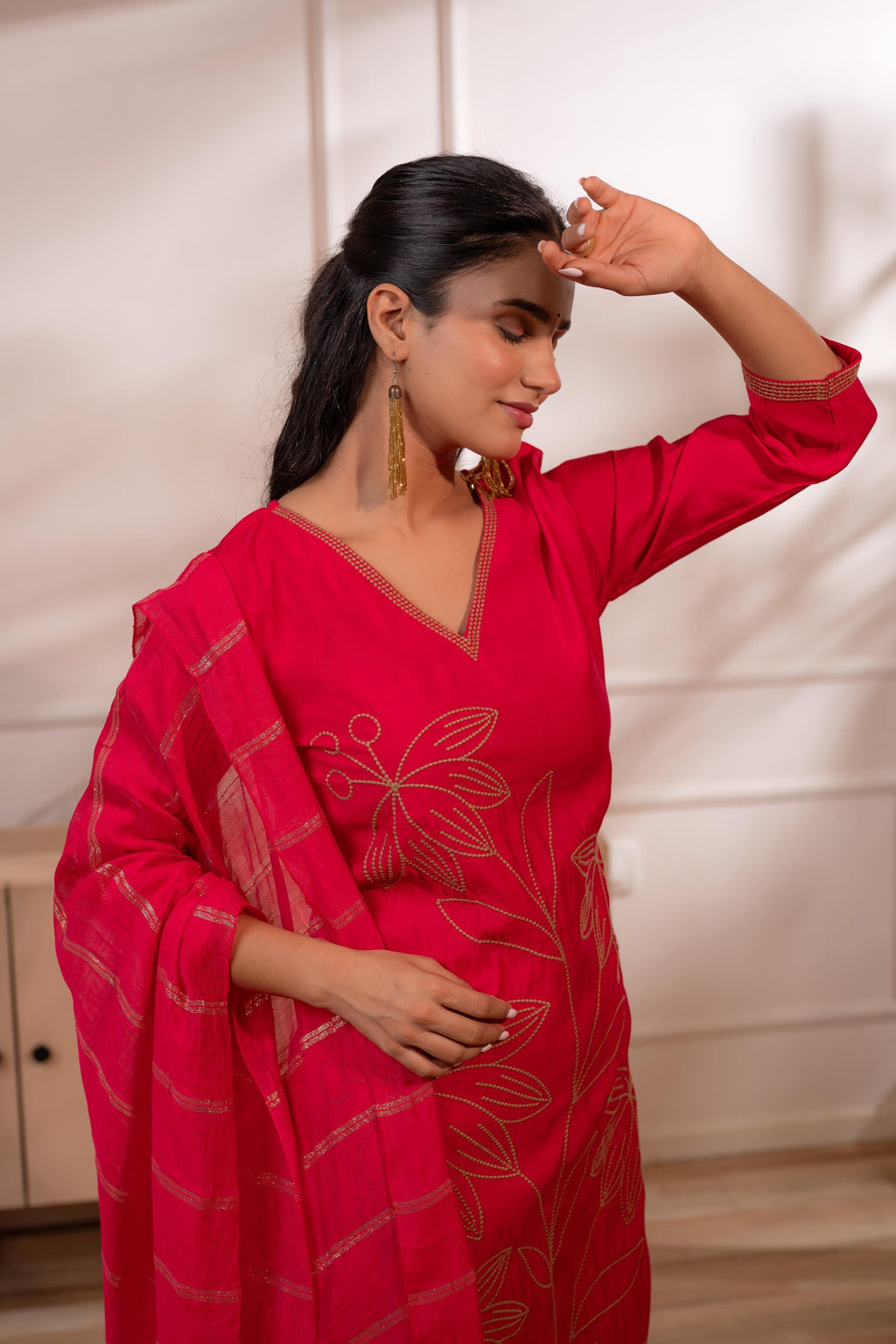 Juniper Fuchsia Solid Embroidered Straight Kurta Pant And Dupatta Set With Thread Work - Distacart