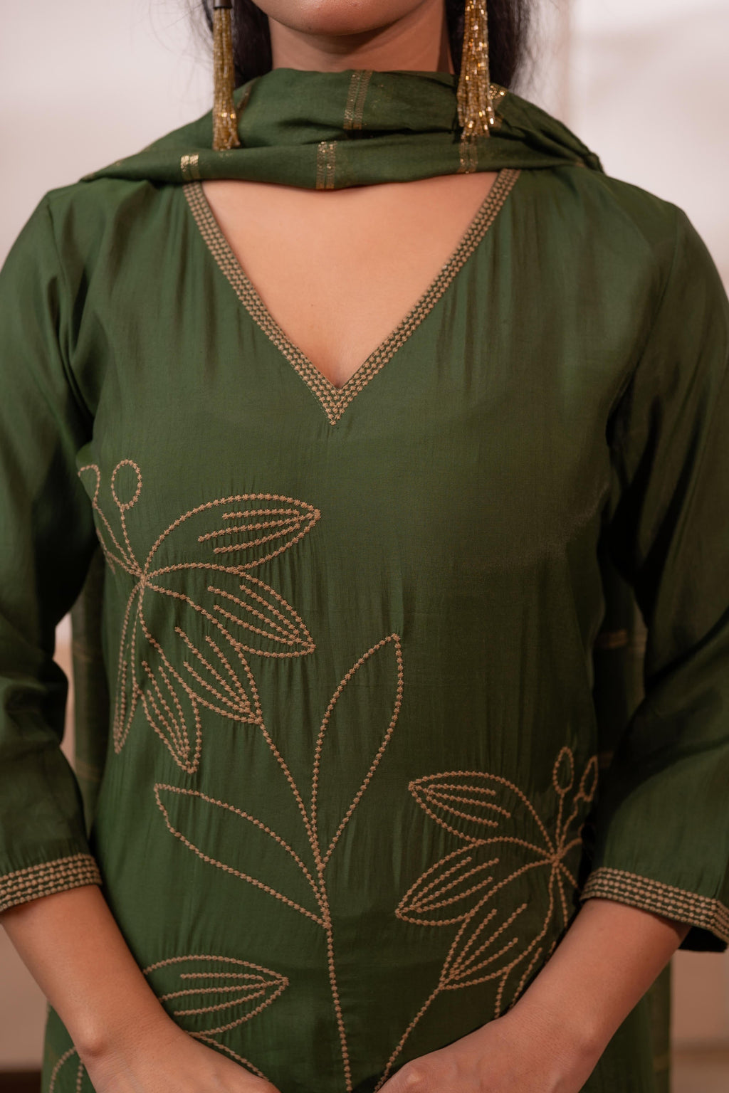 Juniper Green Solid Embroidered Straight Kurta Pant And Dupatta Set With Thread Work - Distacart