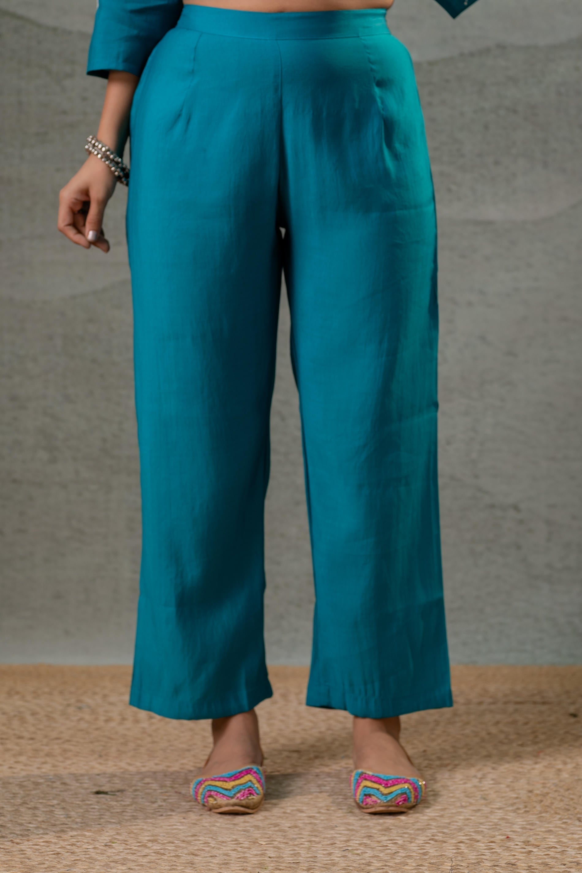 Juniper Rama Leaf-Print Straight Kurta Set With Pant & Zari-Lined Dupatta - Distacart