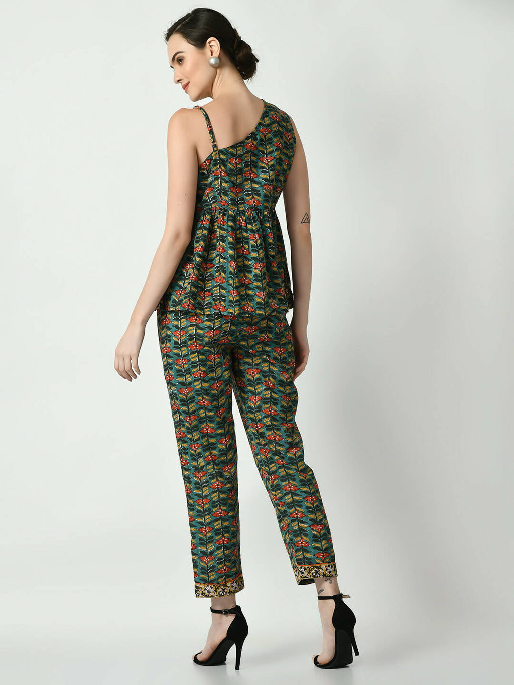 Myshka Women's Green One Shoulder Top With Trousers