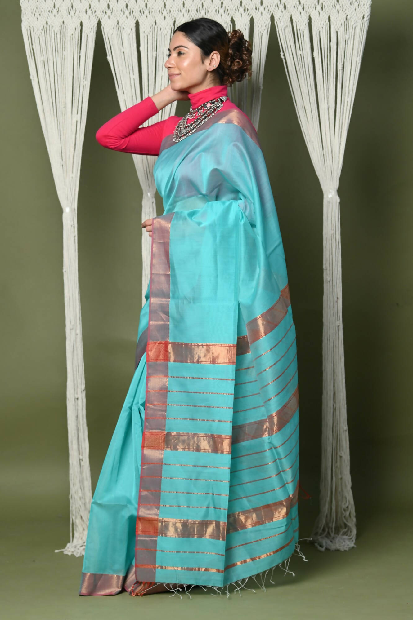 Very Much Indian Handloom Cotton Silk Maheshwari Saree With Sleek Golden Border - Sky Blue - Distacart