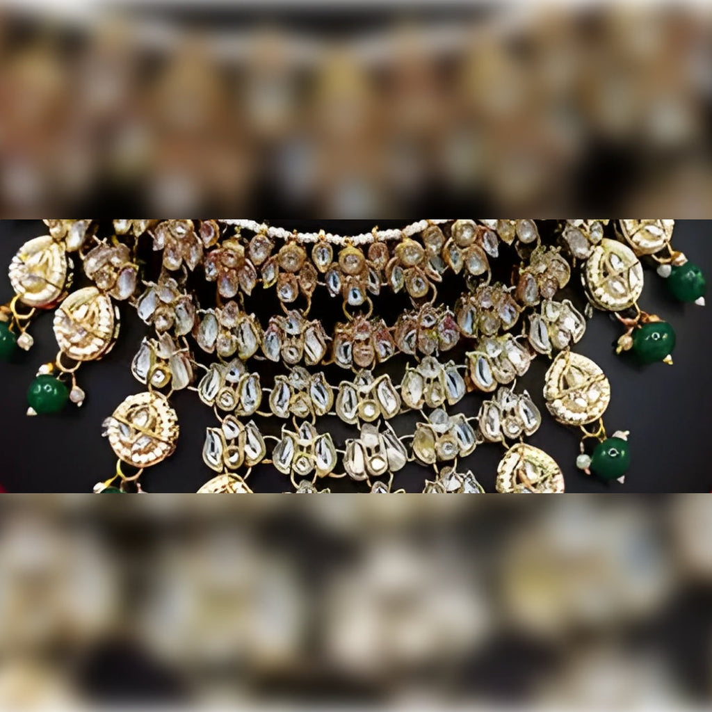 Jewel City Kundan Choker Necklace Set with Maang Tikka & Jhumka Earrings - Traditional Indian Bridal Jewelry Collection Gold-Plated
