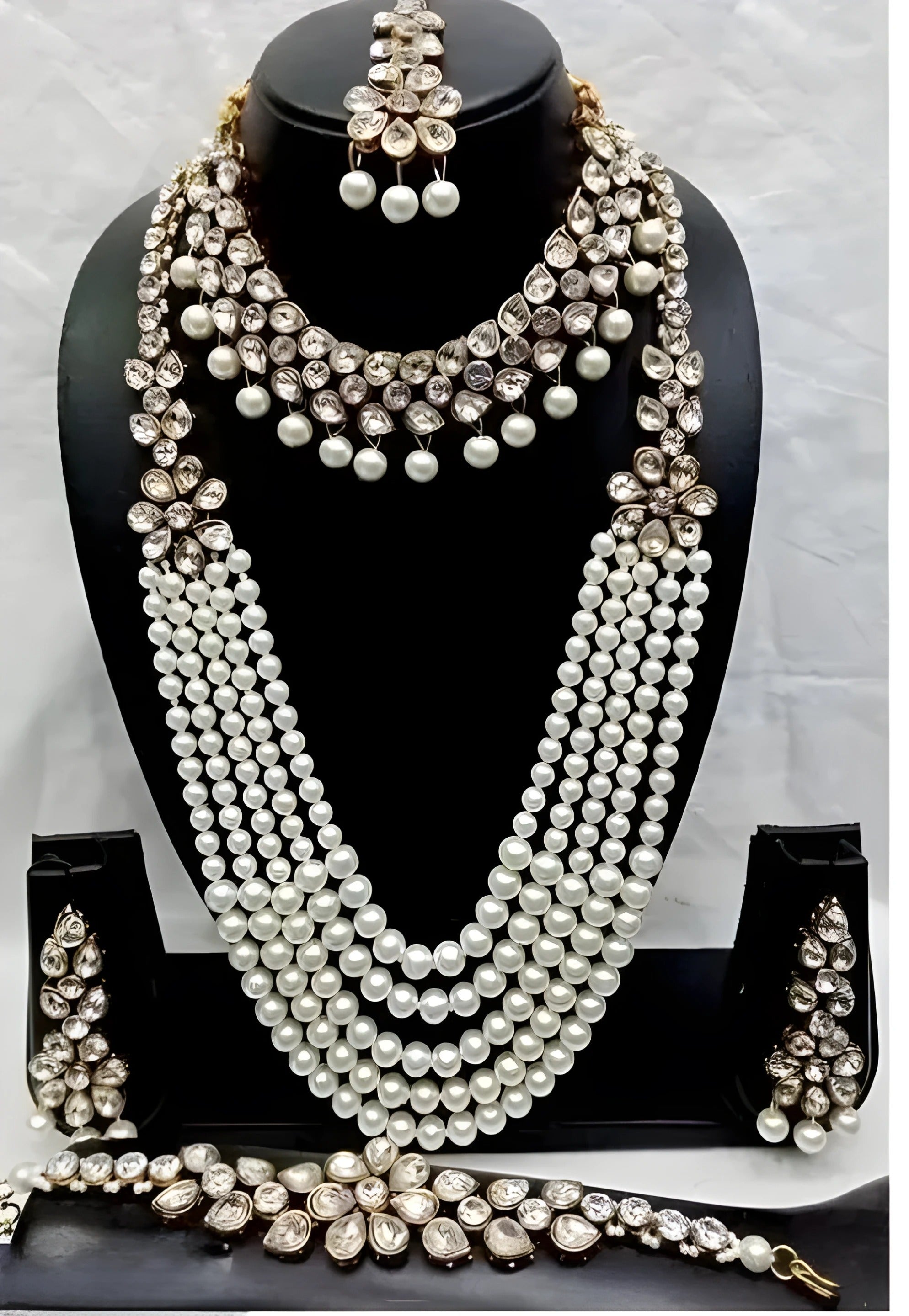 Jewel City Kundan Pearl Bridal Jewelry Set-Traditional Gold-Plated Indian Wedding Necklace Set with Earrings, MaangTikka & Bracelet