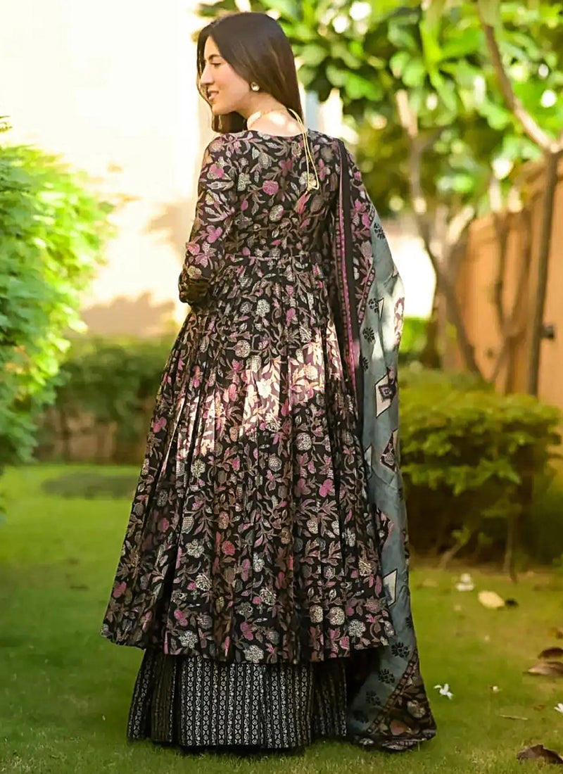 Vegaa Fashion Black Muslin Printed Designer Palazzo Suit
