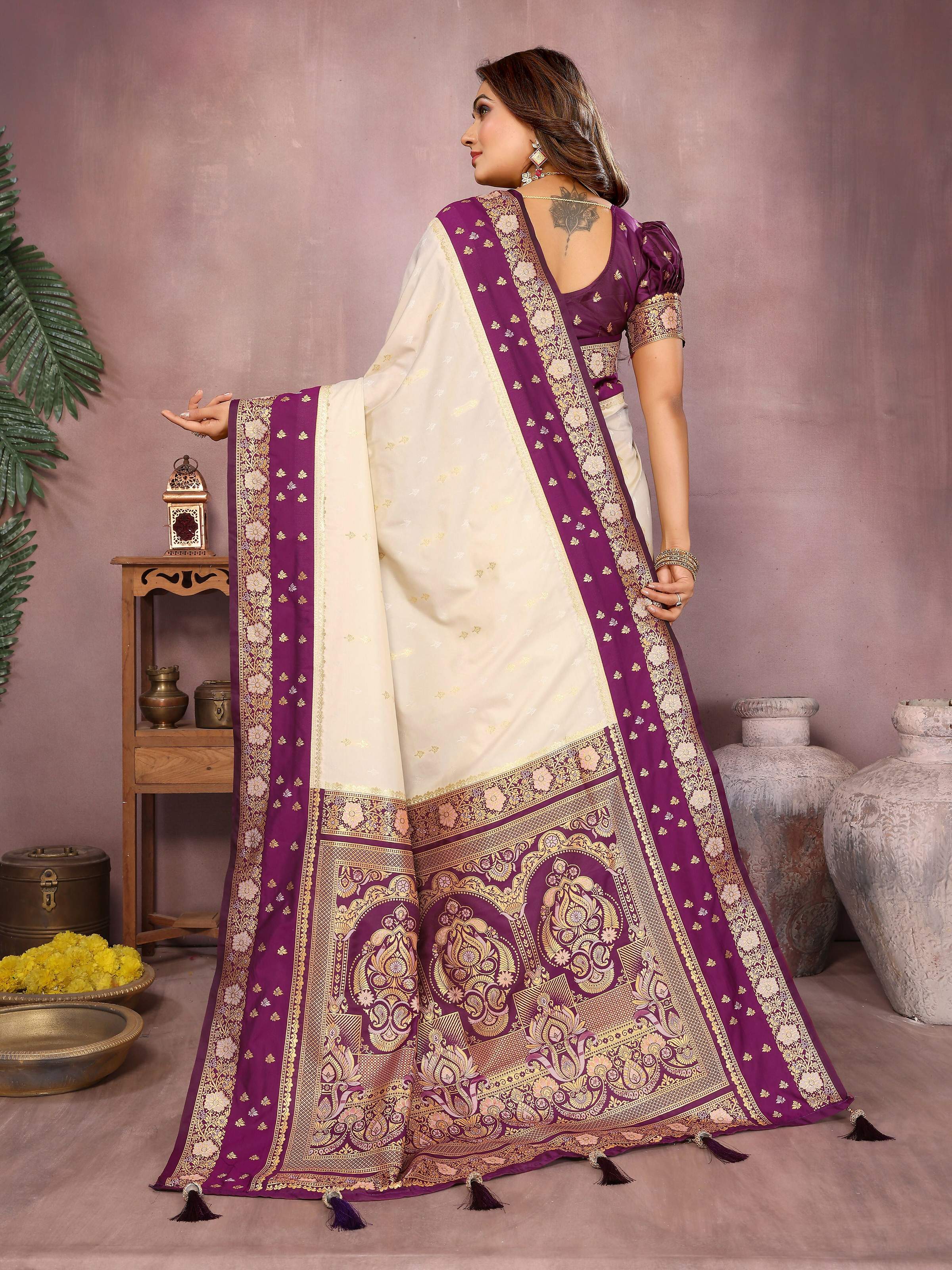 Aastha Fashion Cream Kalamkari Silk Zari Woven Saree - Distacart