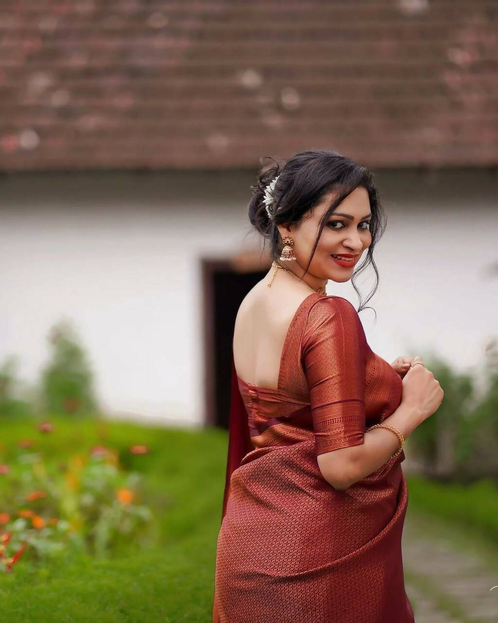 DEIANA'S Beautiful Designer Golden zari Soft Lichi Silk Saree - Maroon