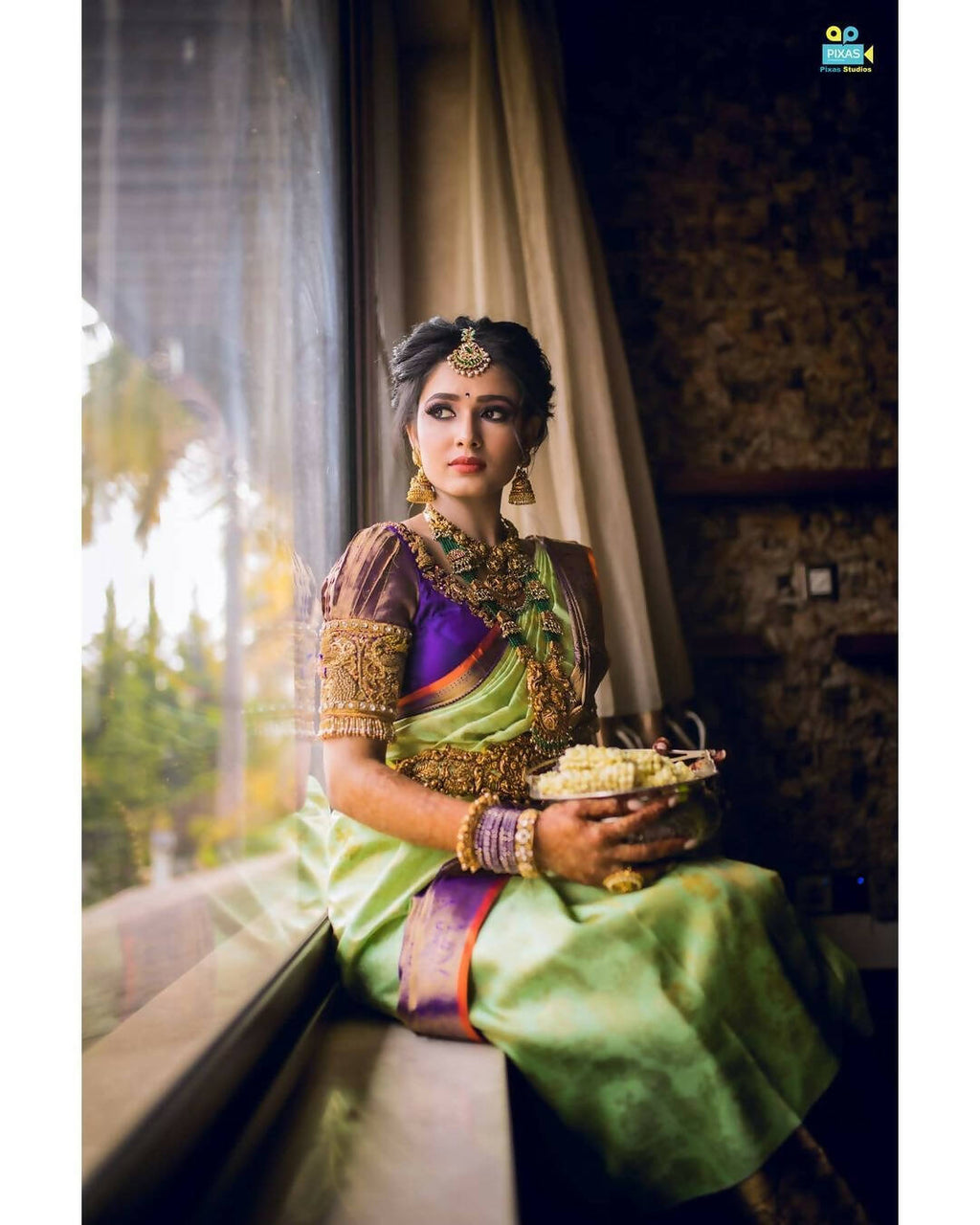 DEIANA'S Beautiful Designer Golden zari Soft Lichi Silk Saree - Pista