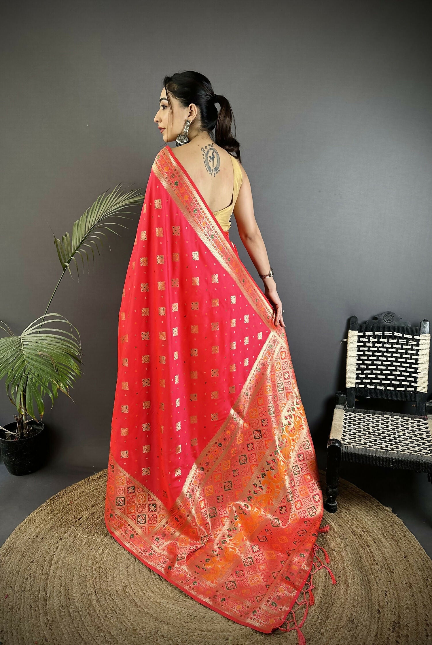Joban Fashion Rani Pink Geometric Pattern Soft Silk Patola Saree - Distacart