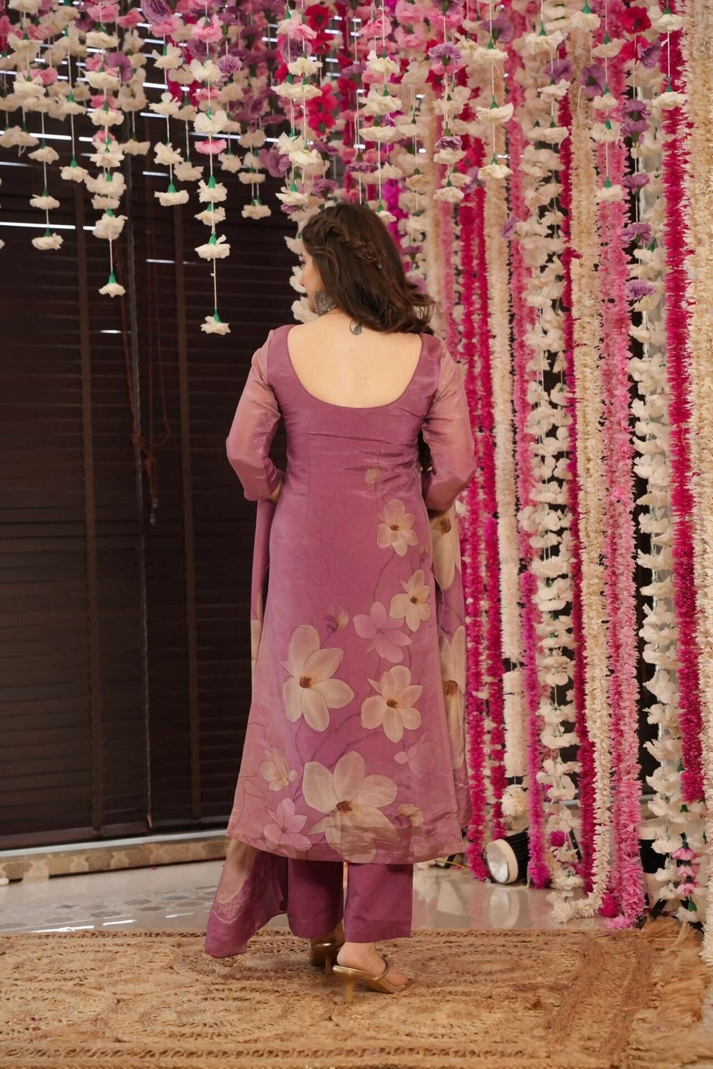 The52 Onion Gorgeous Floral Printed Zarna Silk Fabric Straight Kurta Pant with Dupatta Set - Distacart