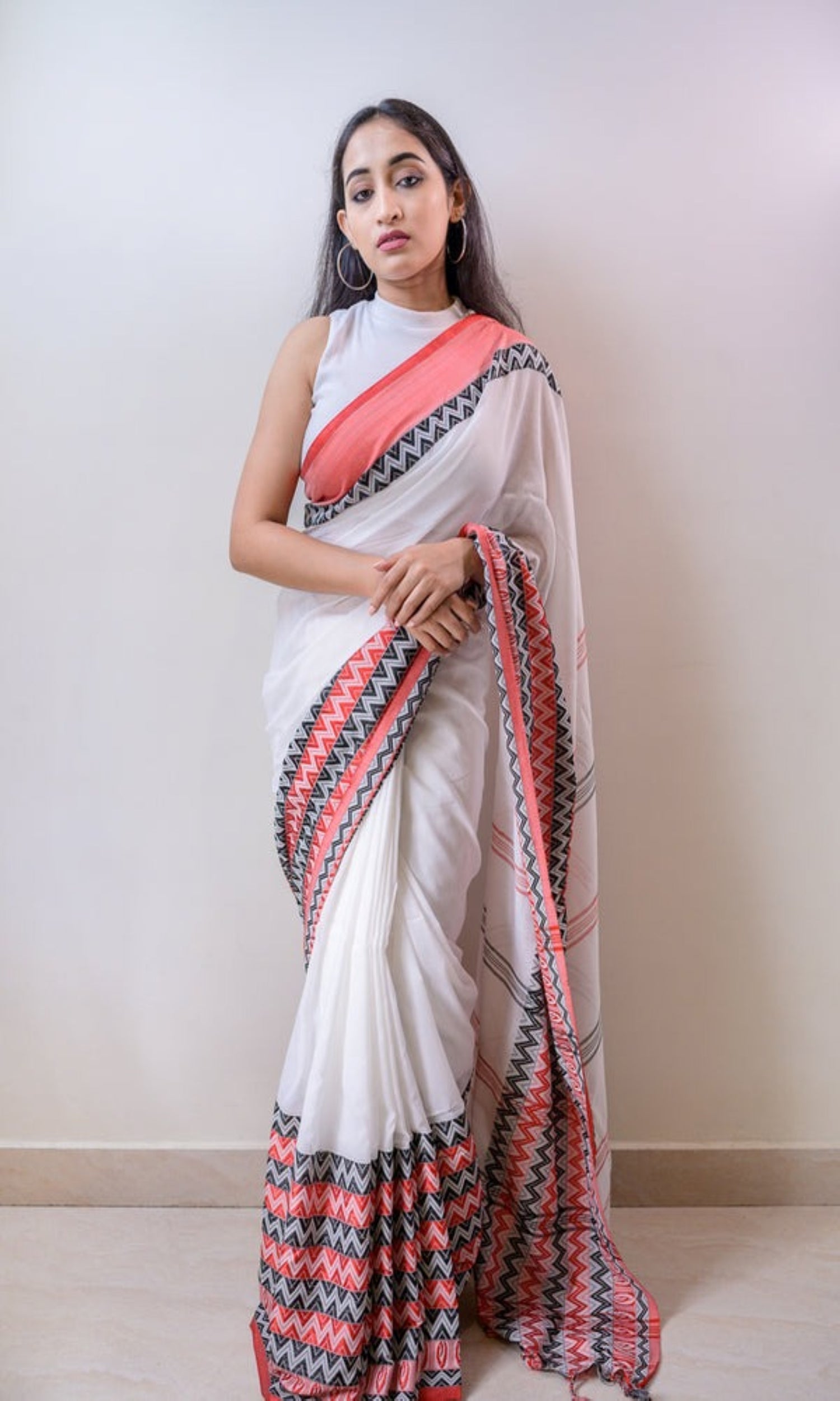Piyari Fashion Handloom White Cotton Begampuri Saree - Distacart