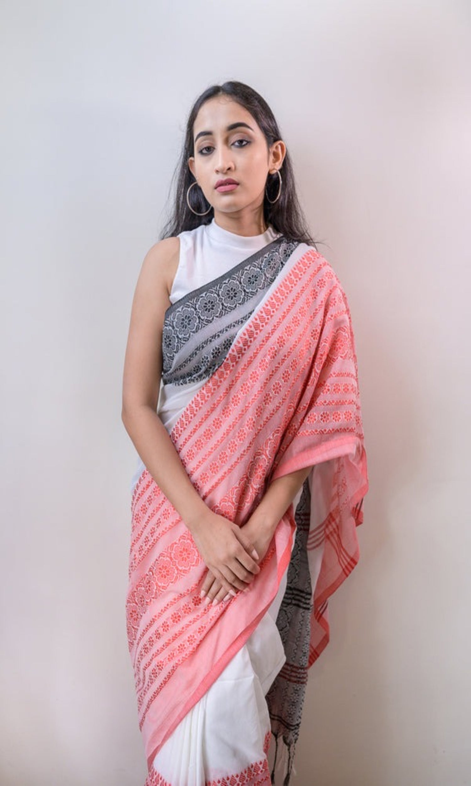 Piyari Fashion Handloom White Cotton Begampuri Saree - Distacart