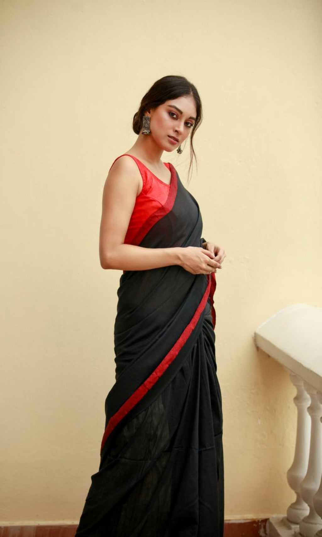 Piyari Fashion Handloom Black Cotton Saree - Distacart