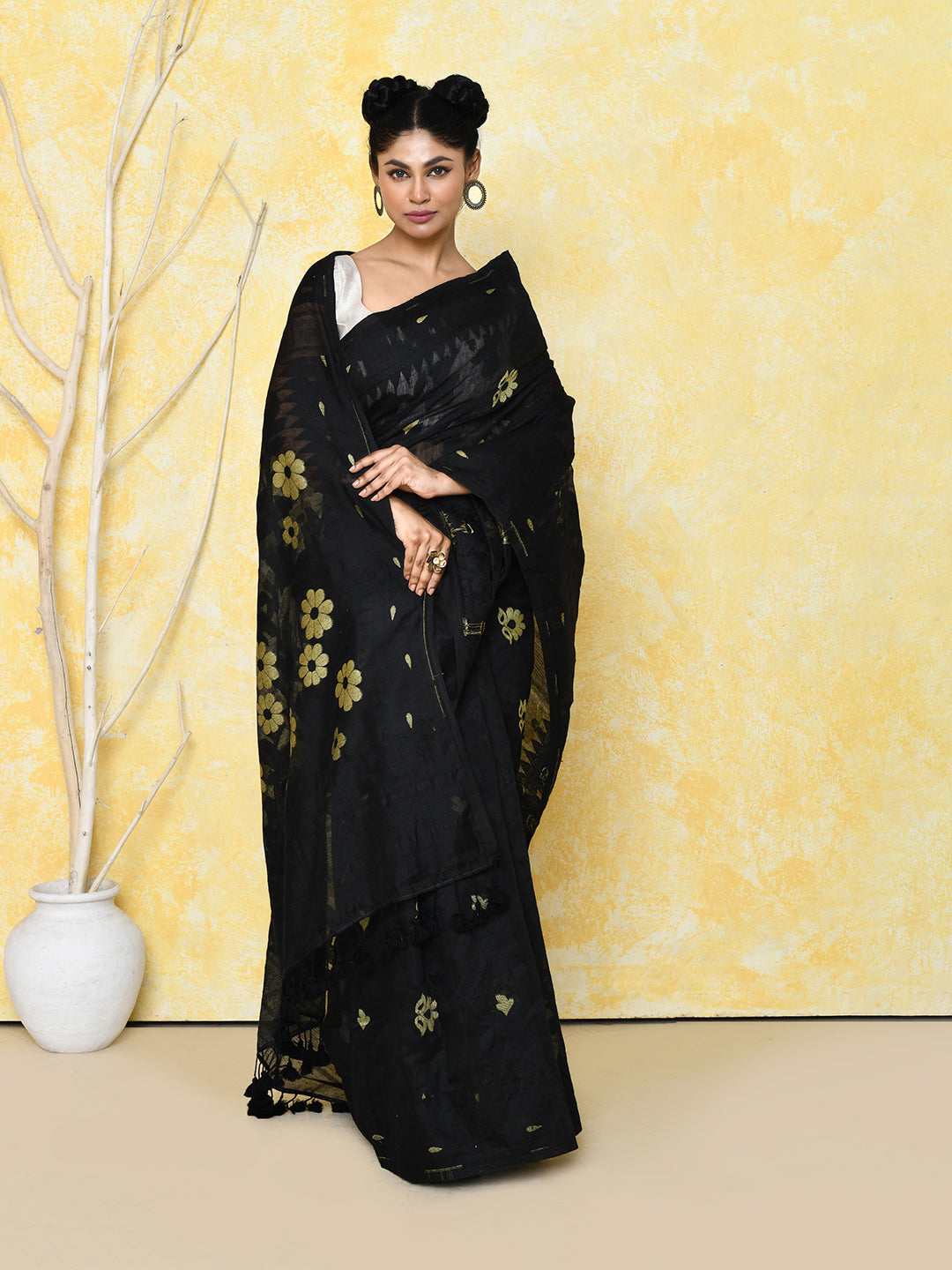Piyari Fashion Women's Black Cotton Silk Jamdani Saree - Distacart