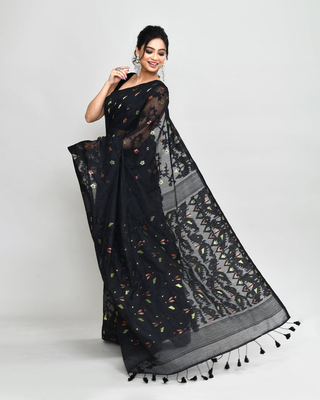 Piyari Fashion Women's Black Cotton Silk Jamdani Saree With Tassels - Distacart