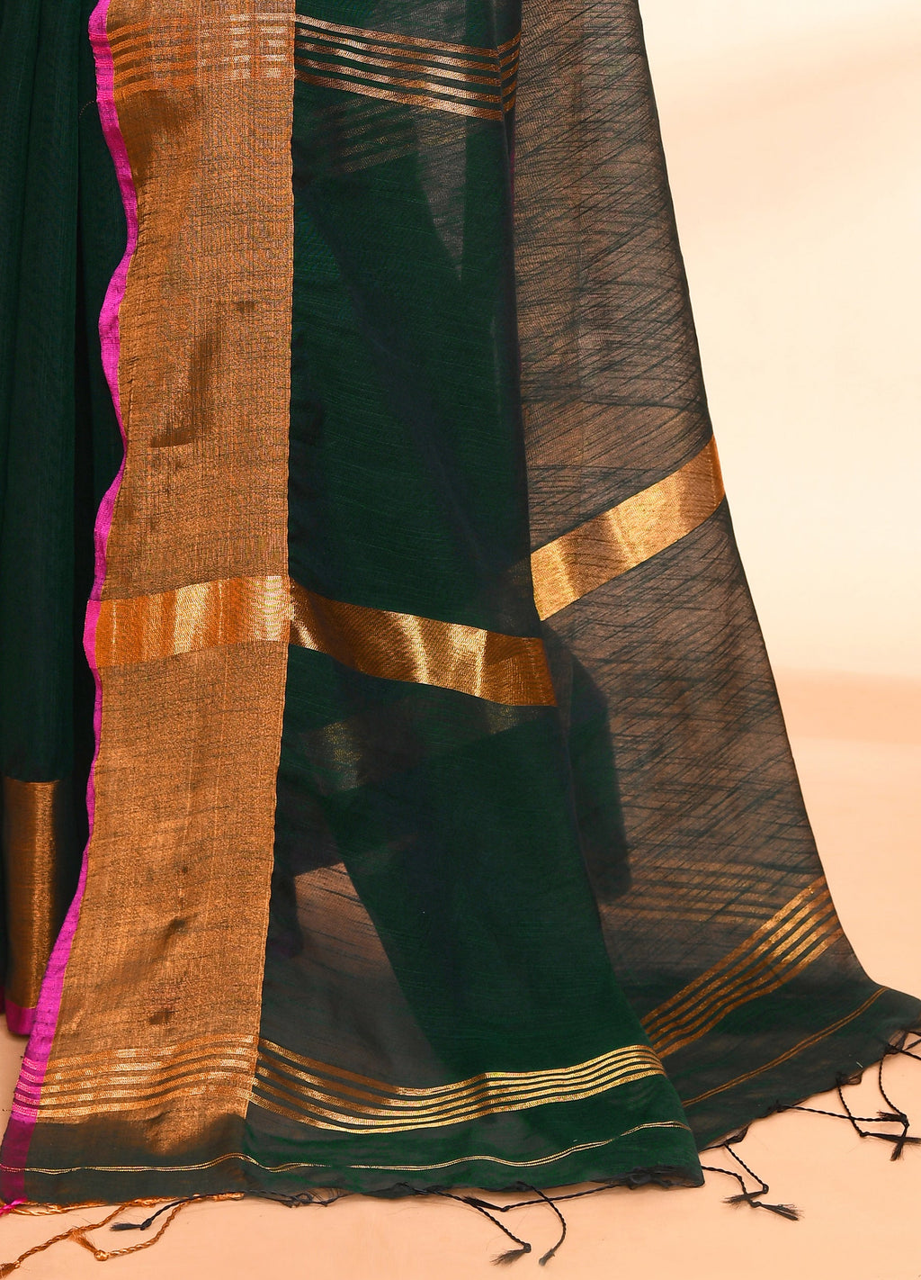Piyari Fashion Women`s Cotton Blend Dark Green Handloom Saree With Blouse - Distacart