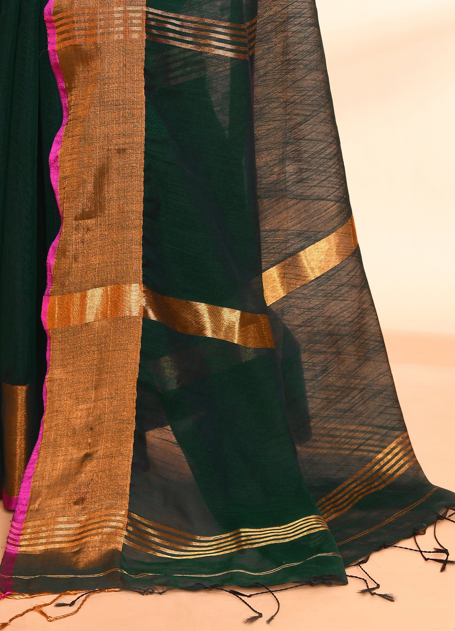 Piyari Fashion Women`s Cotton Blend Dark Green Handloom Saree With Blouse - Distacart