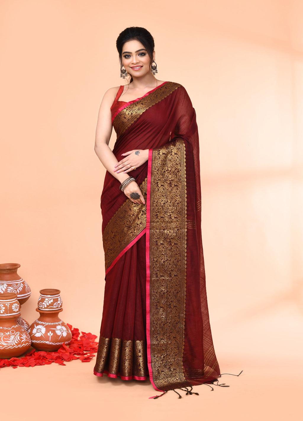 Piyari Fashion Women`s Cotton Blend Maroon Handloom Saree With Blouse - Distacart